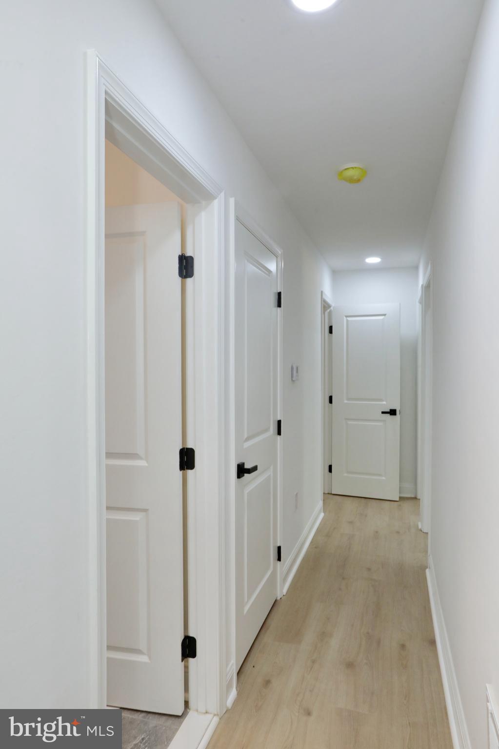 ANNAPOLIS WOODS ESTATE - Residential