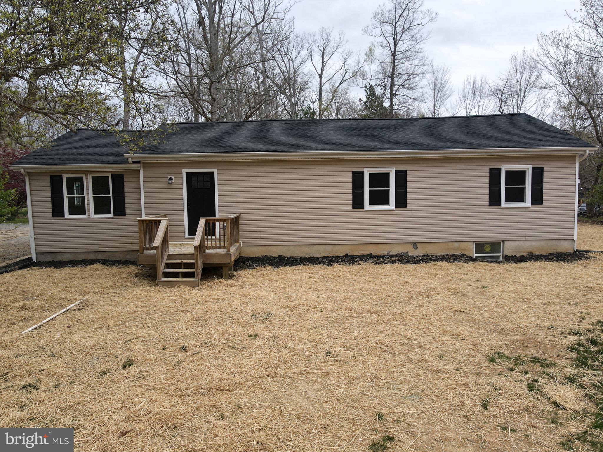 ANNAPOLIS WOODS ESTATE - Residential