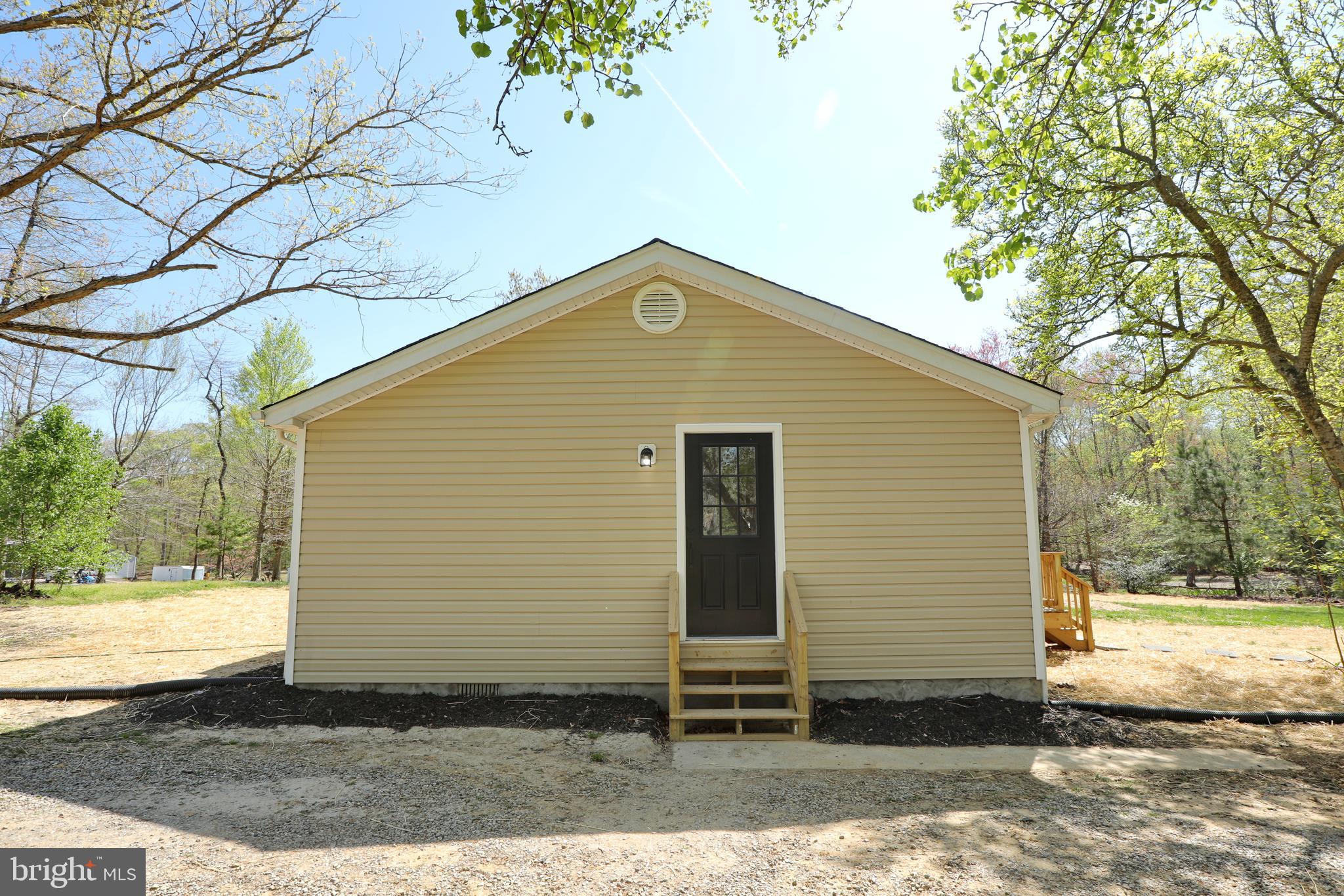 ANNAPOLIS WOODS ESTATE - Residential