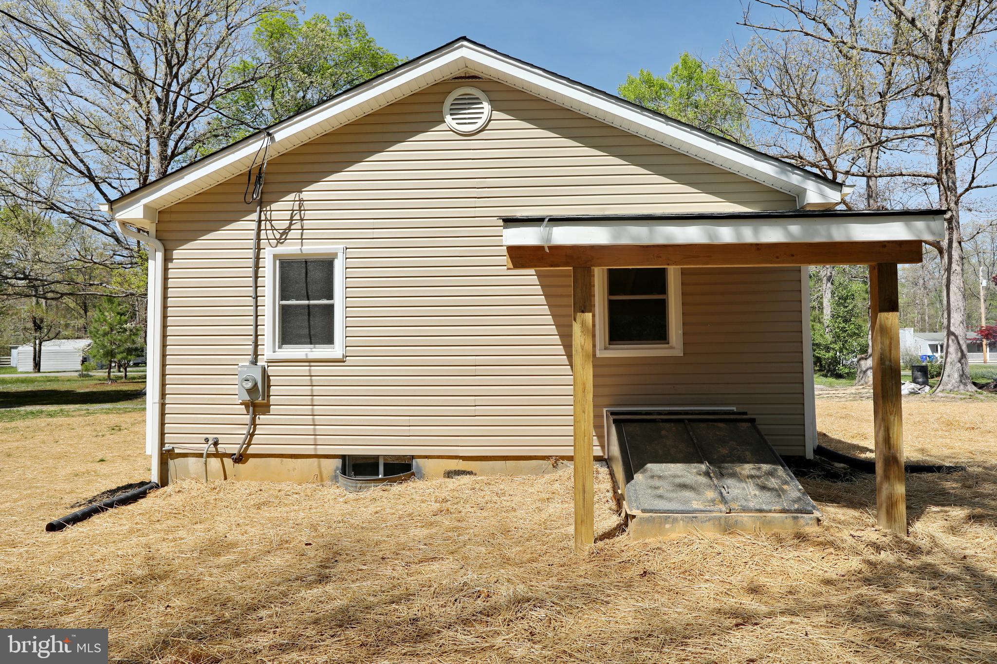 ANNAPOLIS WOODS ESTATE - Residential