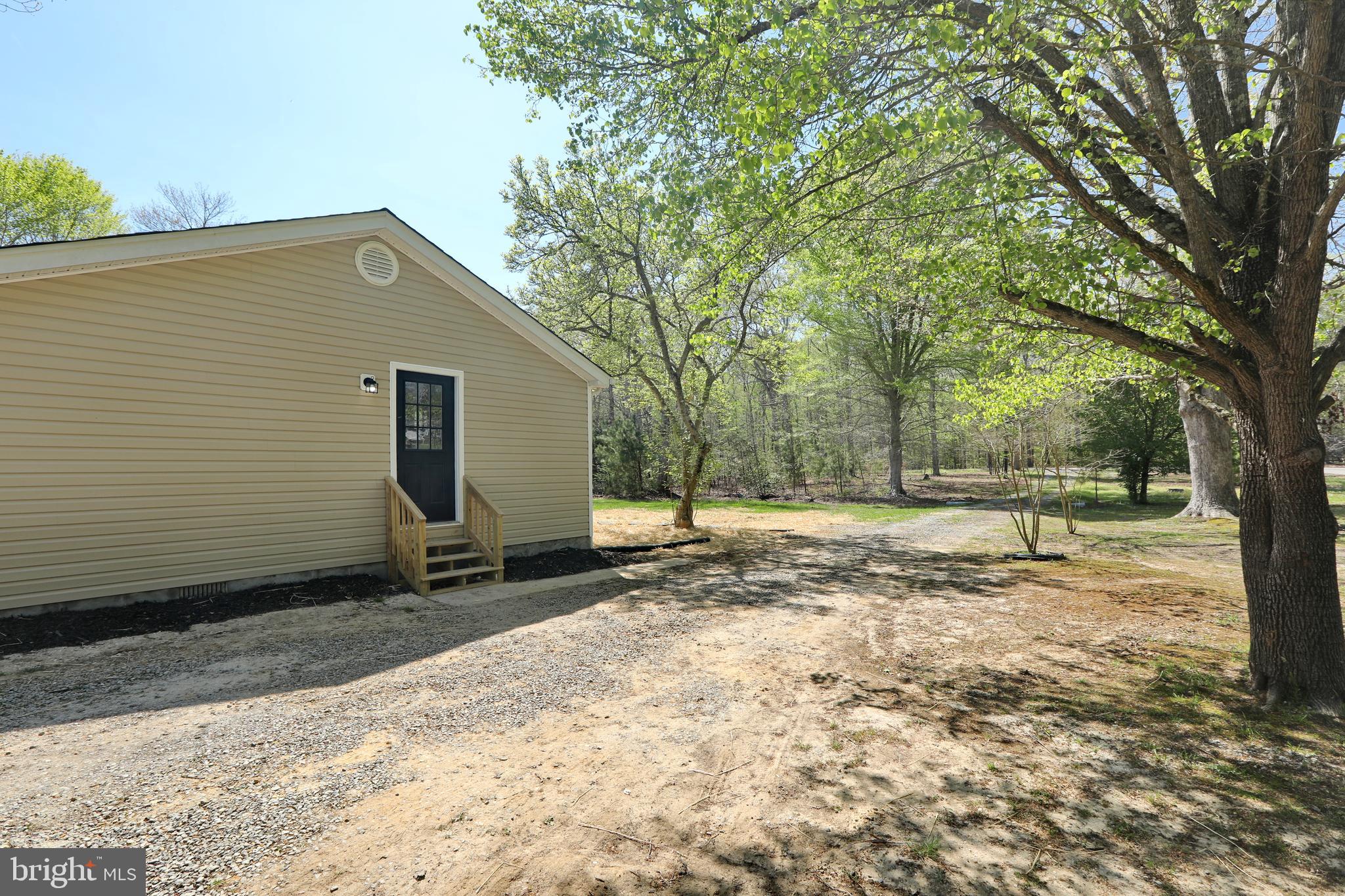 ANNAPOLIS WOODS ESTATE - Residential