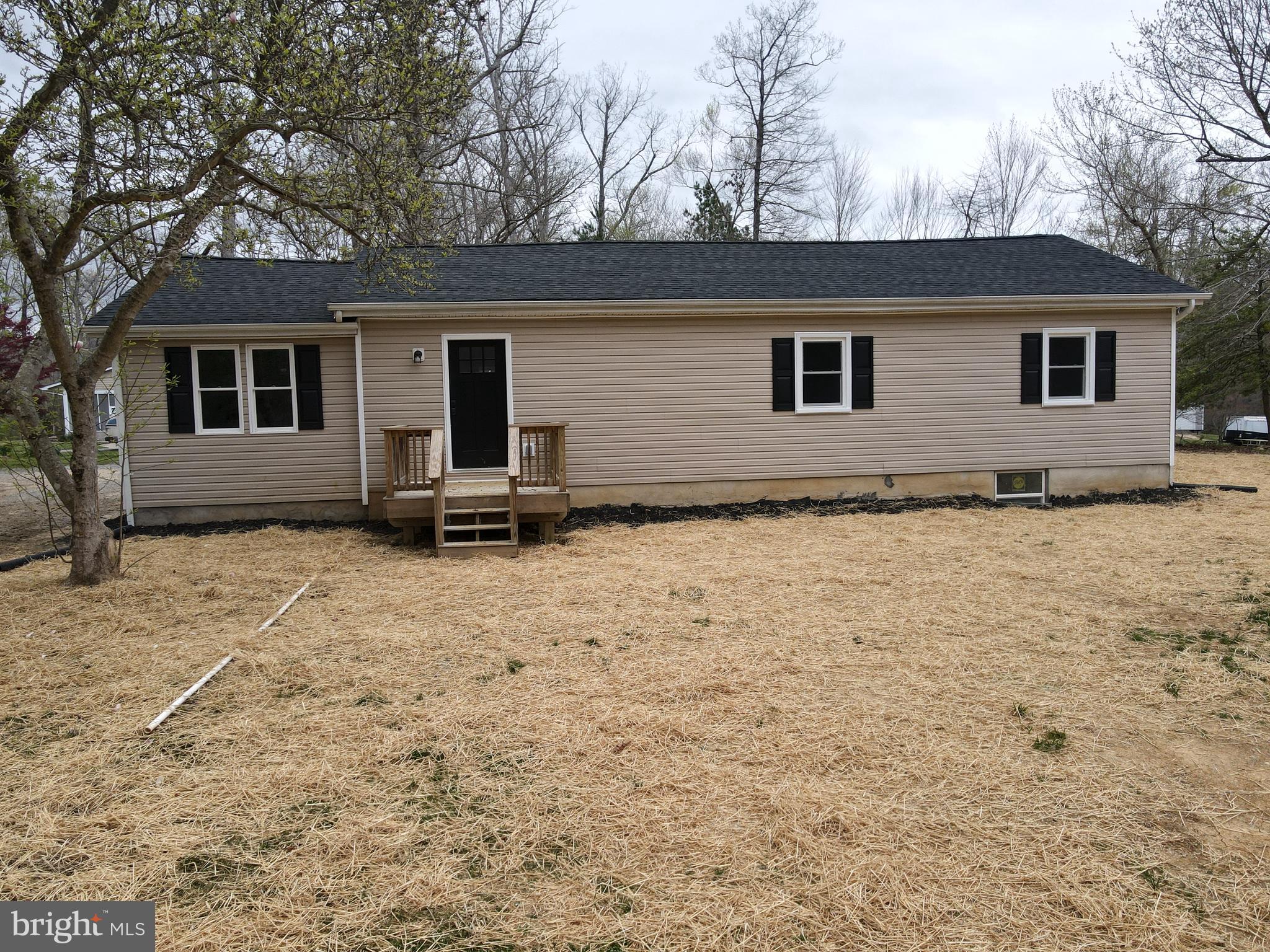 ANNAPOLIS WOODS ESTATE - Residential