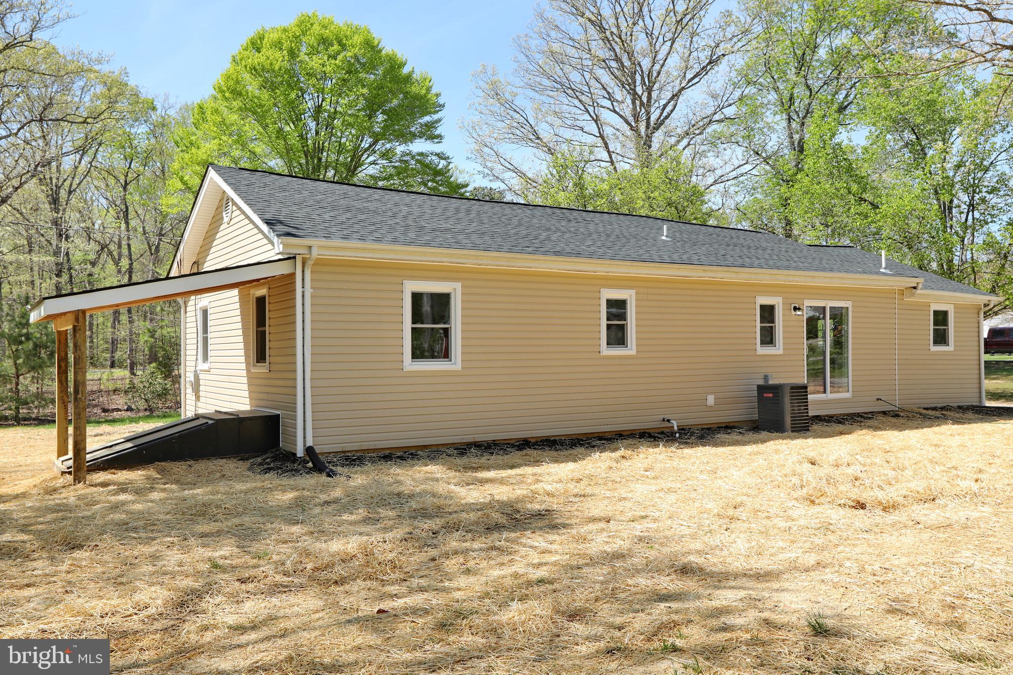 ANNAPOLIS WOODS ESTATE - Residential