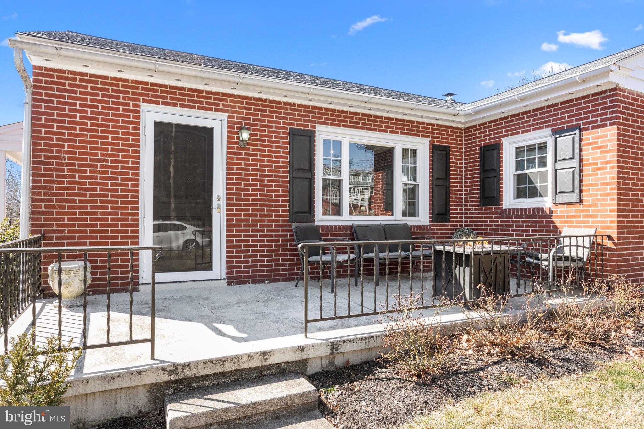 AKRON BOROUGH - Residential