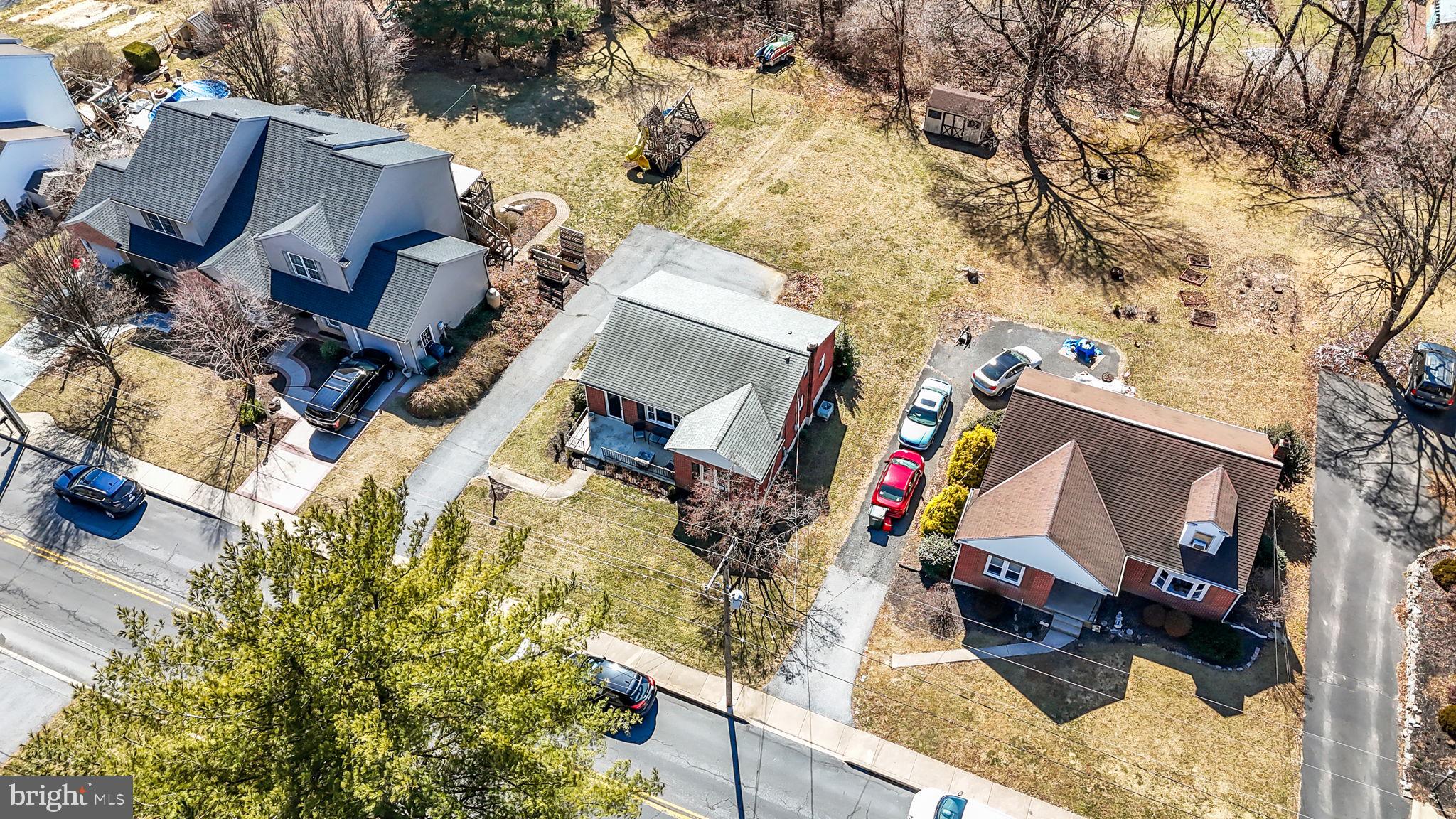 AKRON BOROUGH - Residential