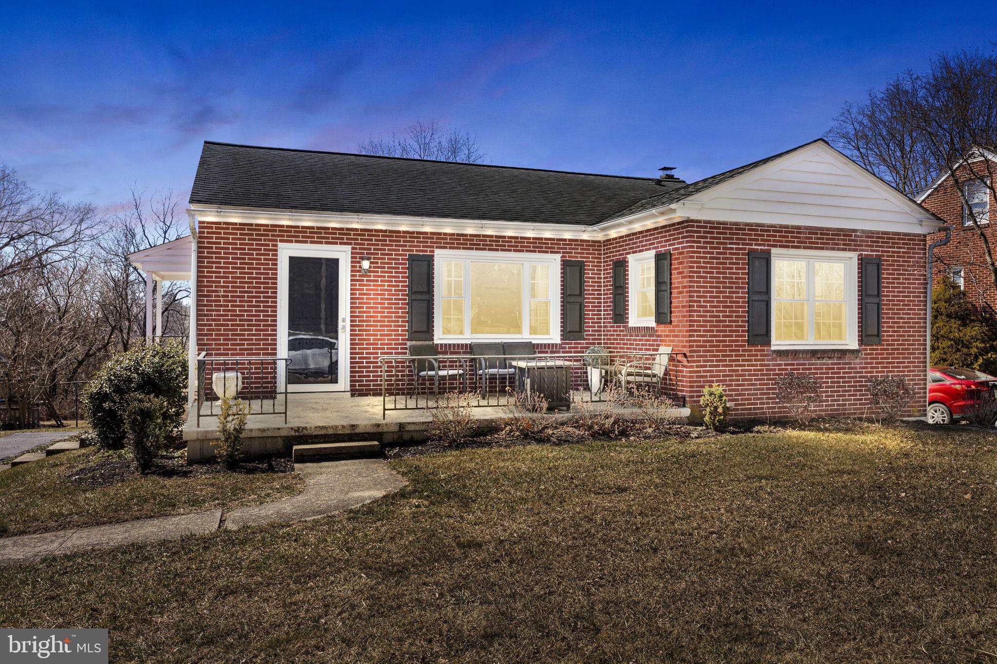 AKRON BOROUGH - Residential