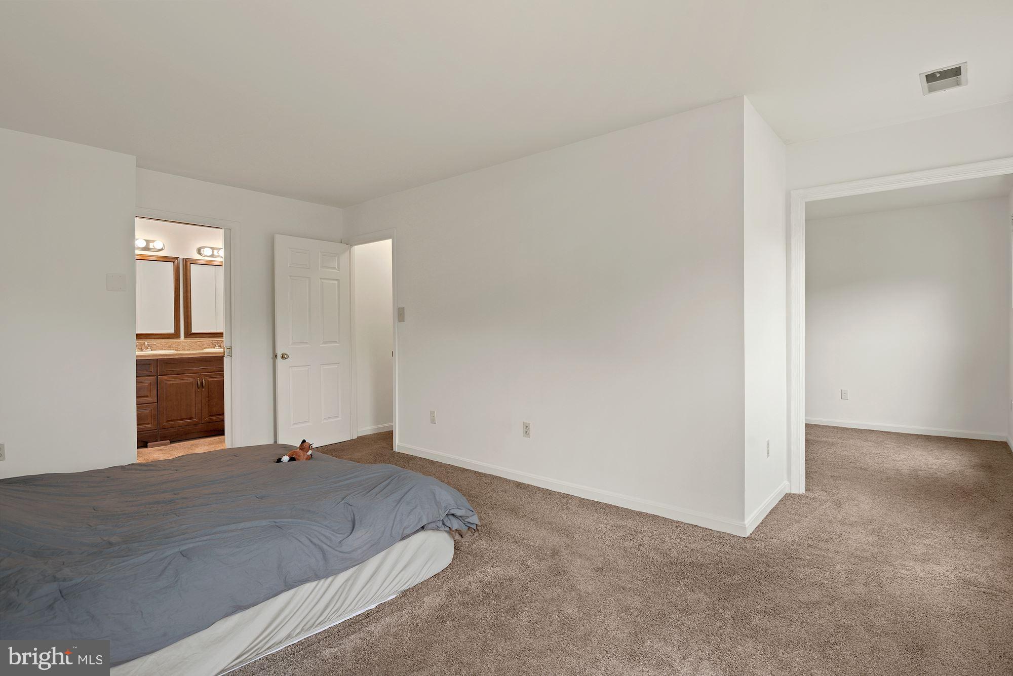 MILLS FARM - Residential