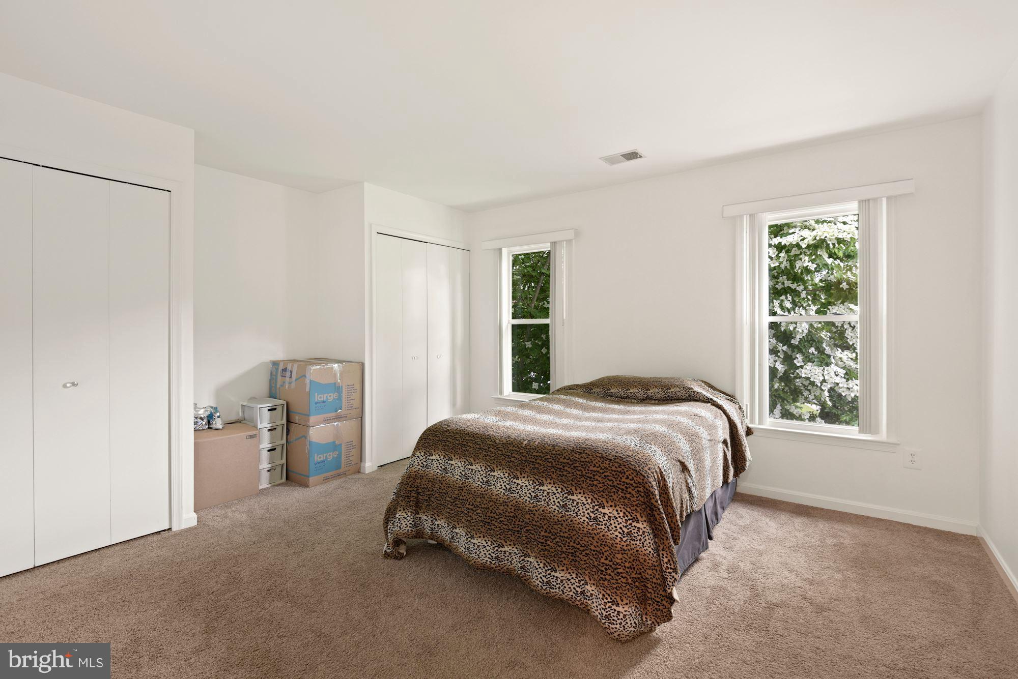 MILLS FARM - Residential