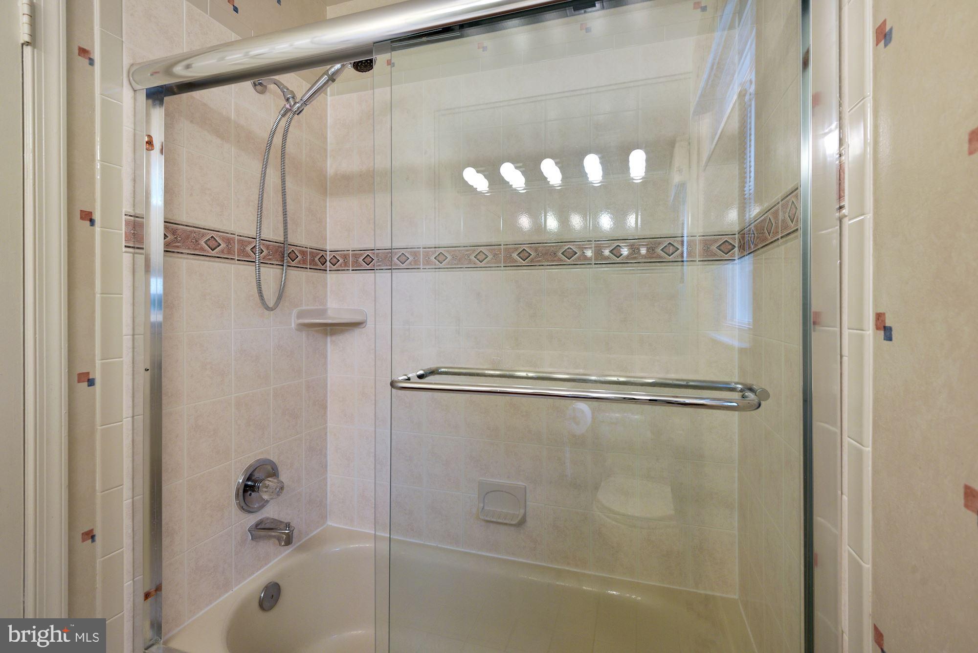 MILLS FARM - Residential