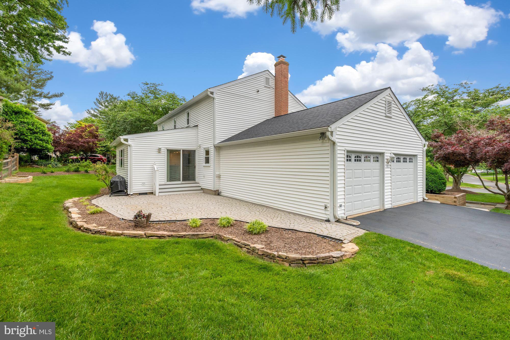 MILLS FARM - Residential