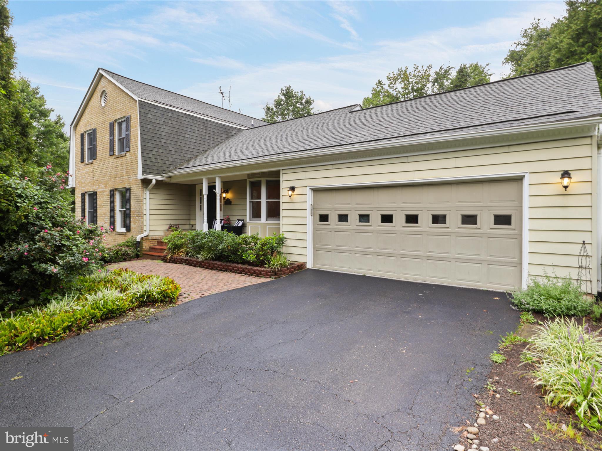 PROSPERITY HEIGHTS - Residential Lease