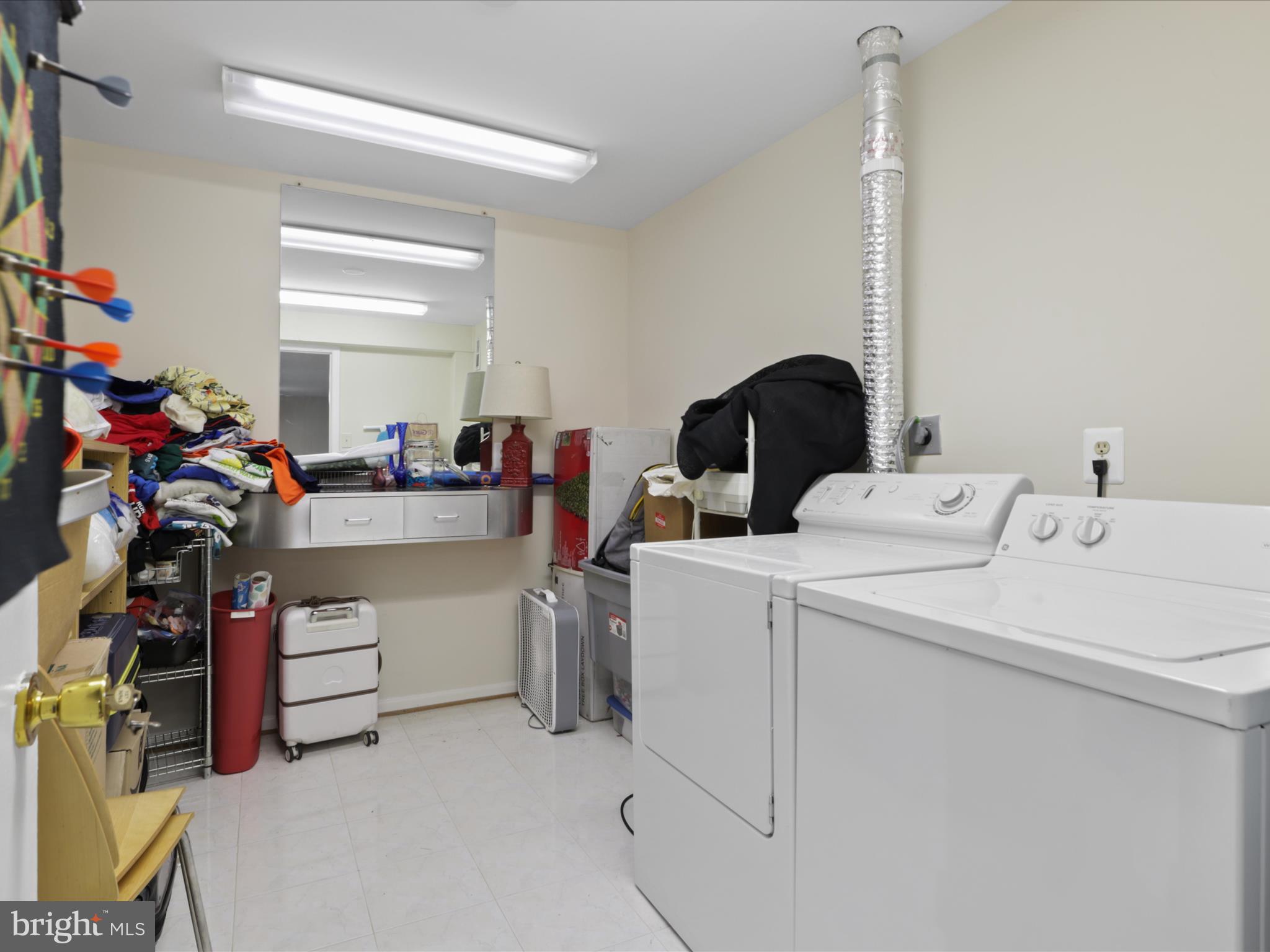 PROSPERITY HEIGHTS - Residential Lease