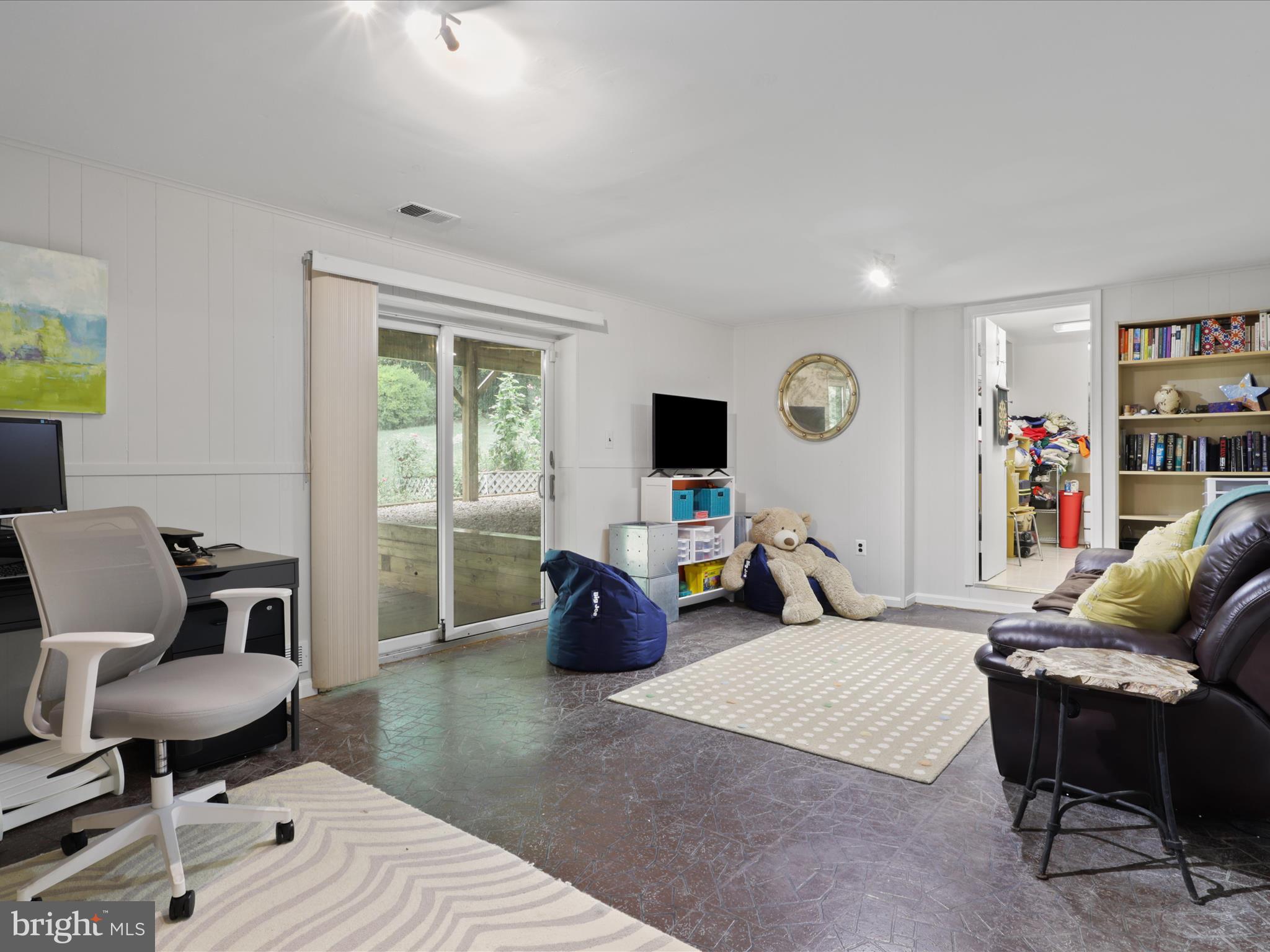 PROSPERITY HEIGHTS - Residential Lease