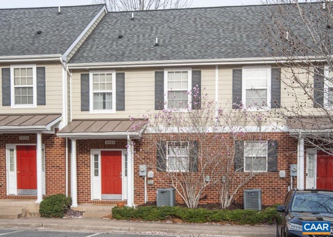 Townhouse For Sale - 1048 SW 5th St St<br/> CHARLOTTESVILLE, VA 22902
