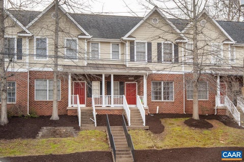 Townhouse For Sale - 1048 SW 5th St St<br/> Charlottesville City County, CHARLOTTESVILLE, VA 22902