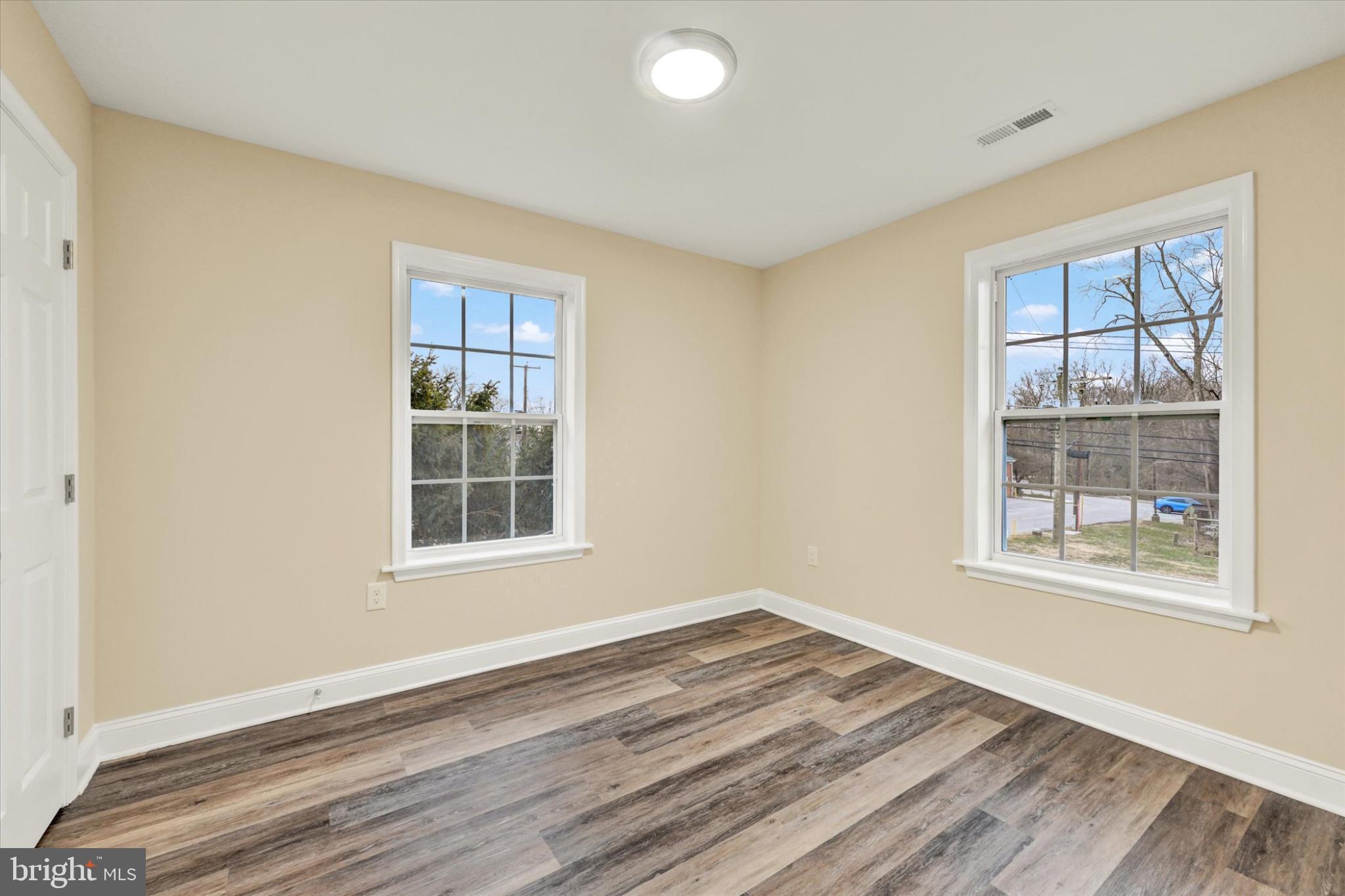 REISTERSTOWN - Residential