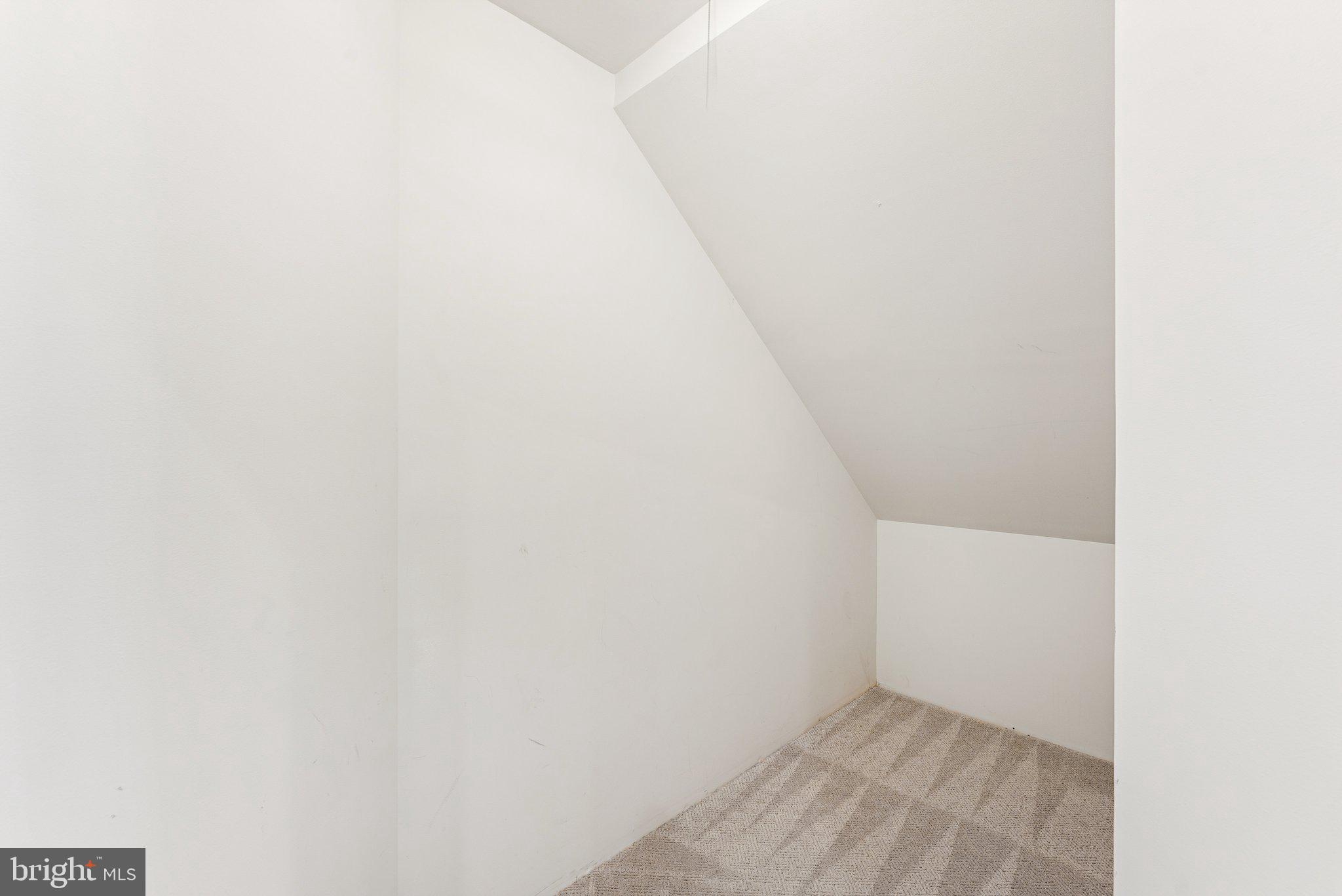 EL NIDO ESTATES - Residential