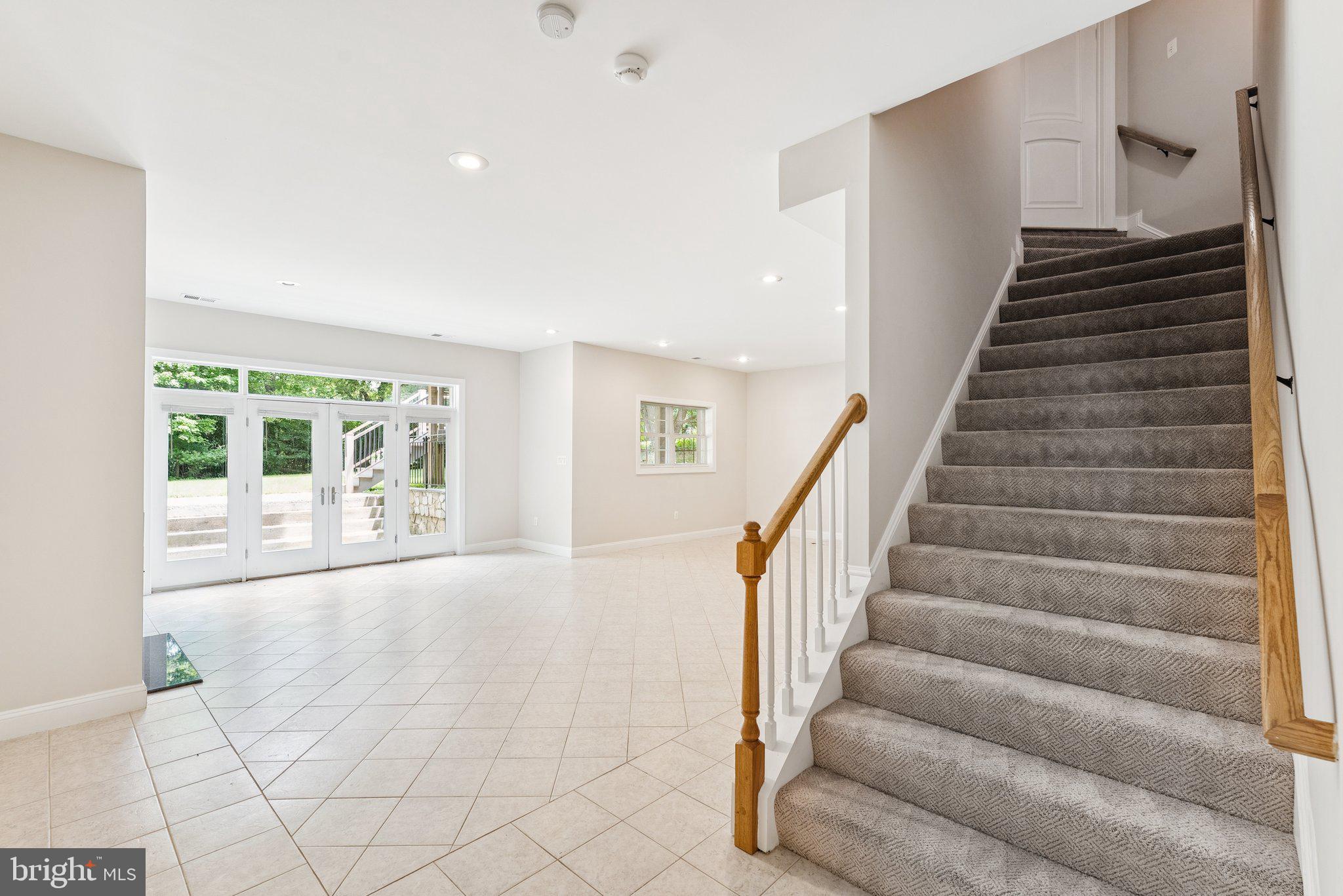 EL NIDO ESTATES - Residential