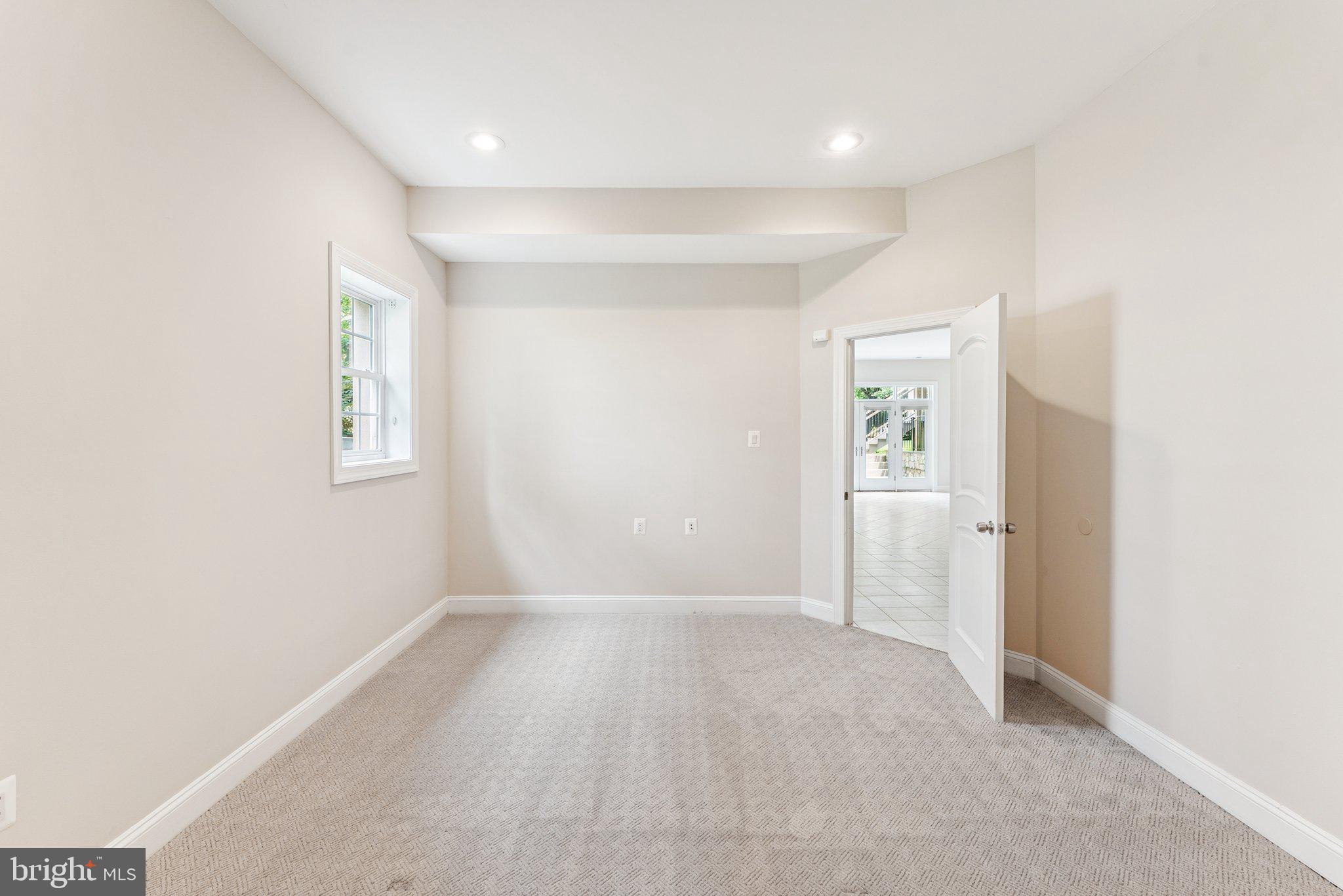 EL NIDO ESTATES - Residential