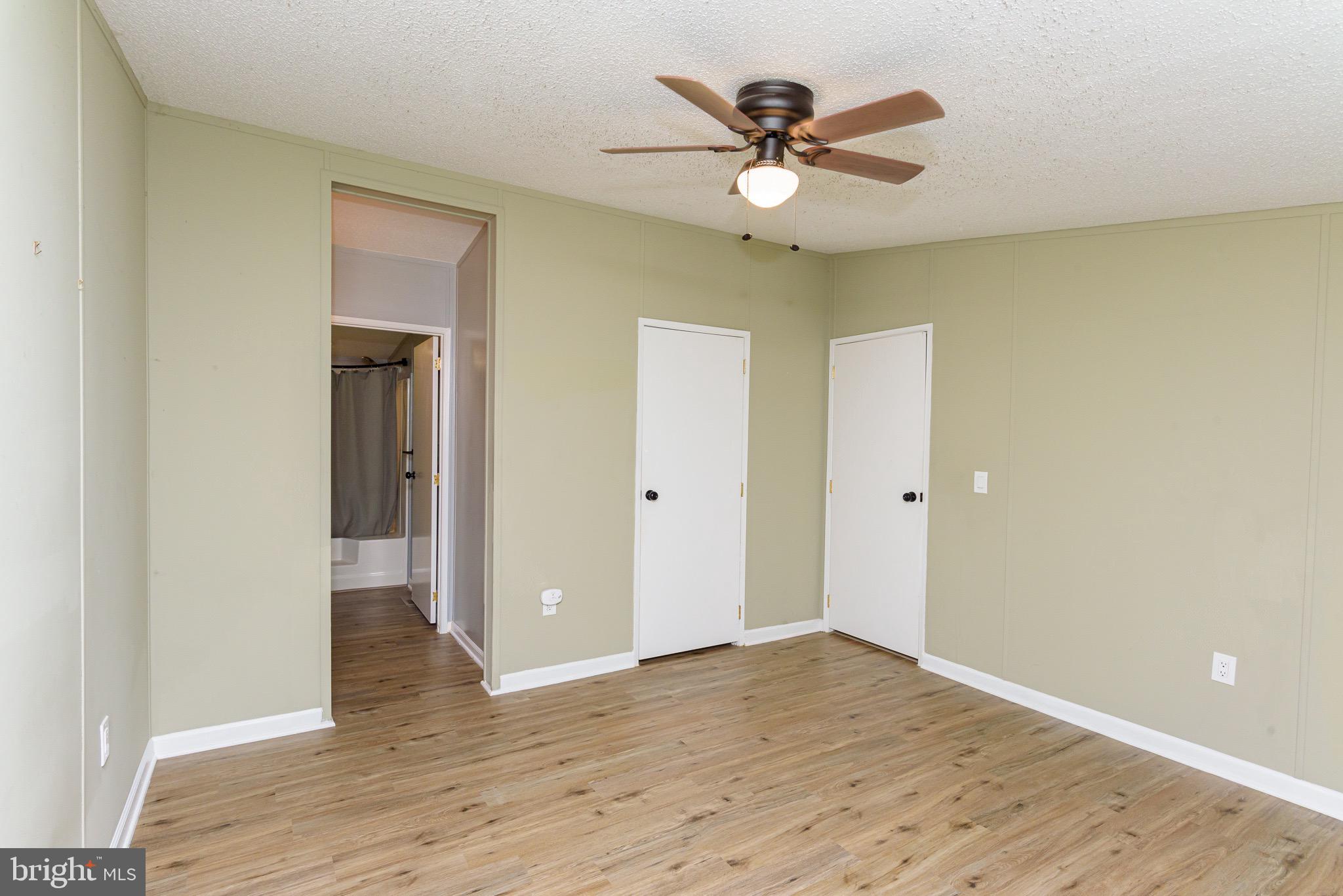 SUNSET LAKE MHP - Residential