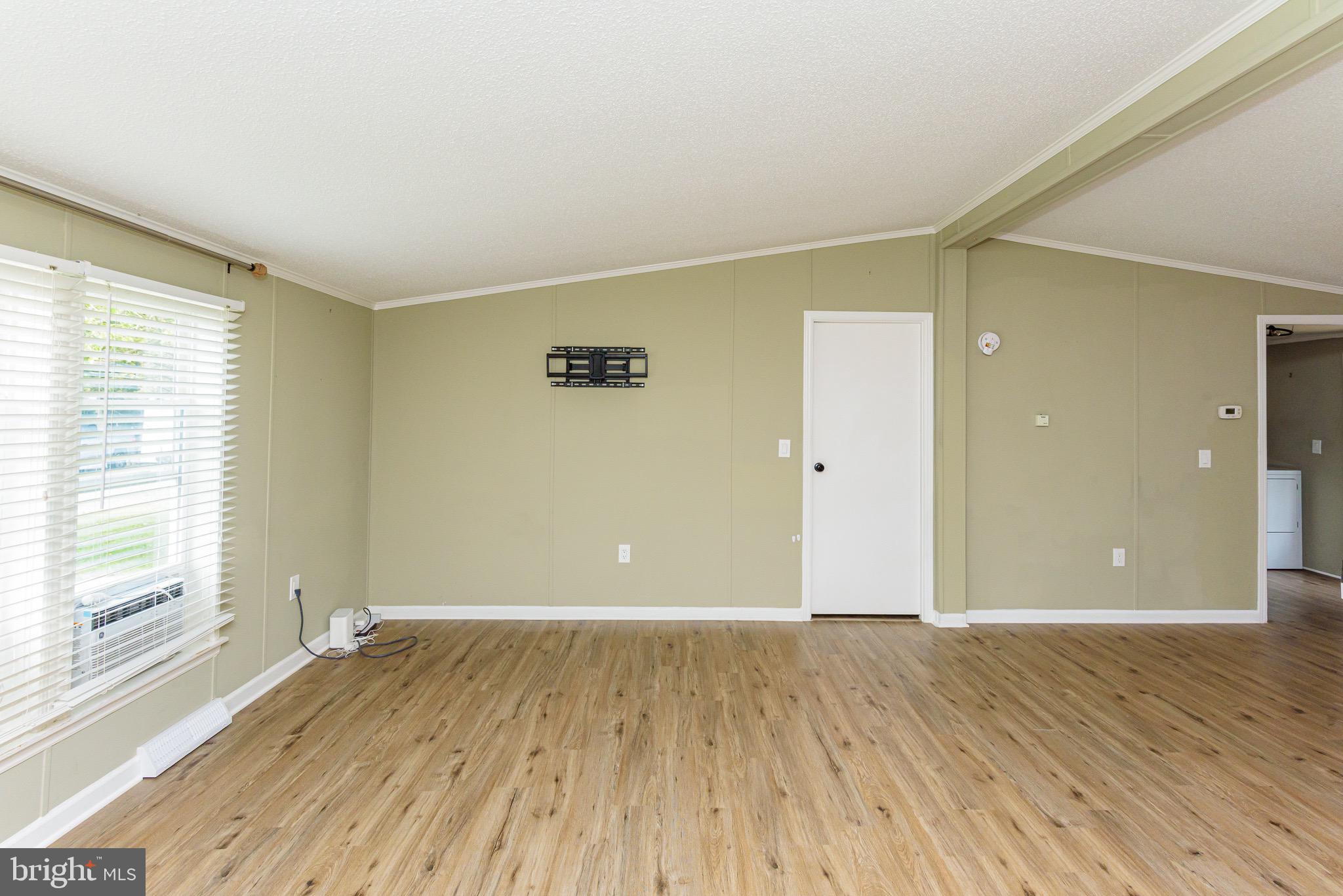 SUNSET LAKE MHP - Residential