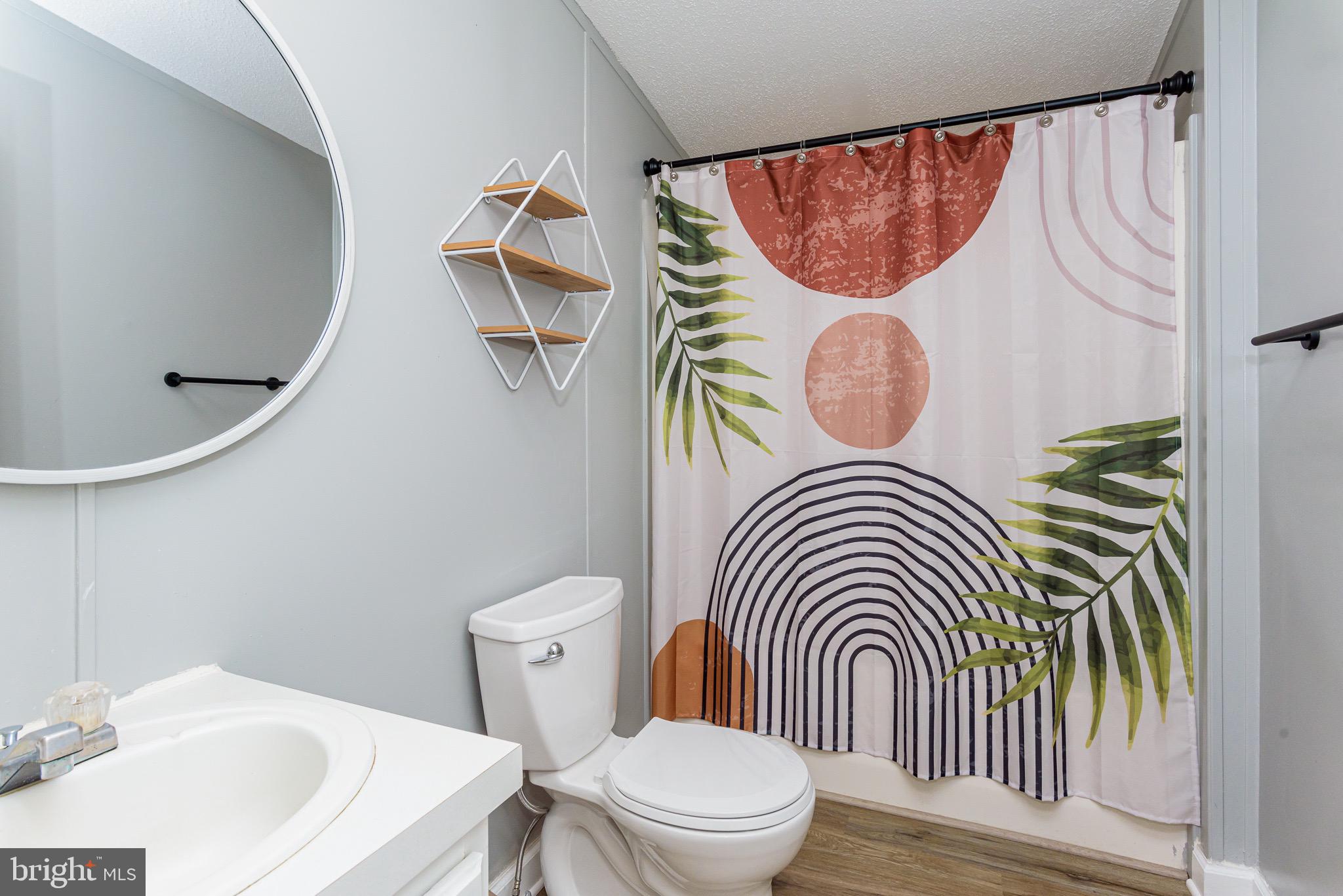 SUNSET LAKE MHP - Residential