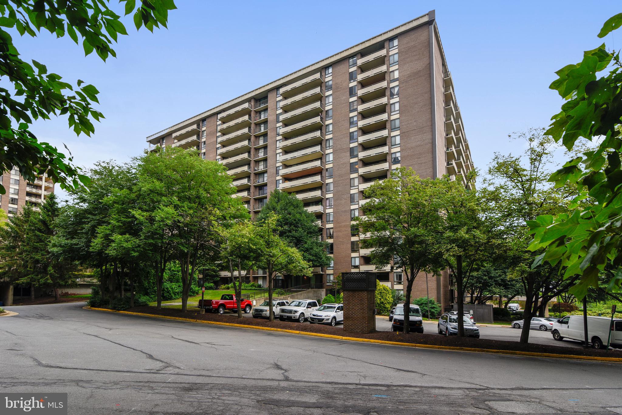 REGENCY AT MCLEAN - Residential Lease