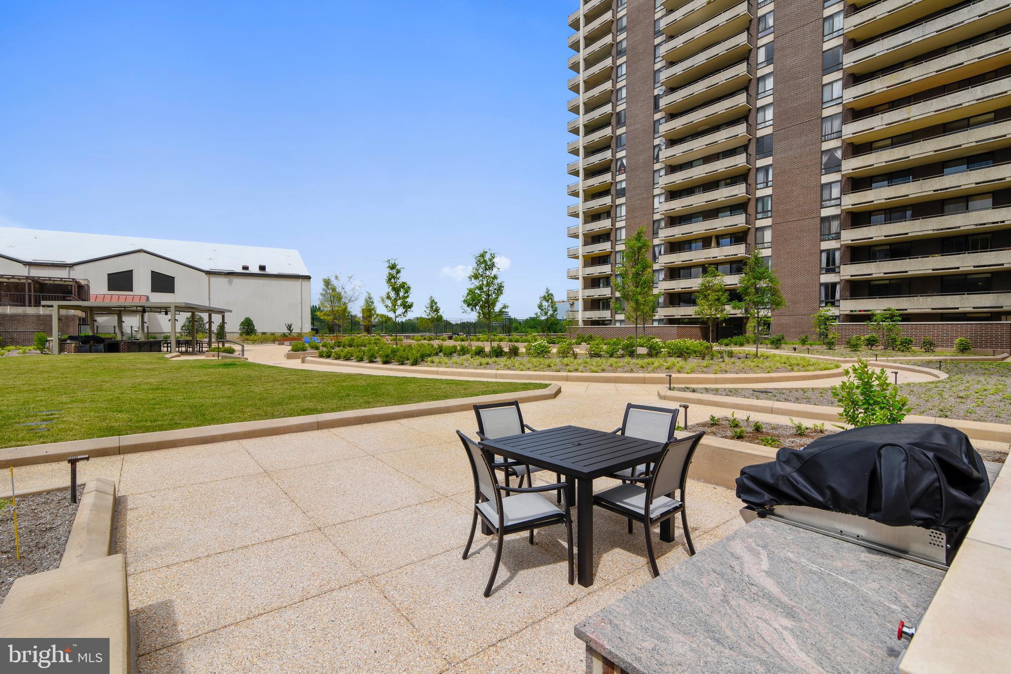 REGENCY AT MCLEAN - Residential Lease