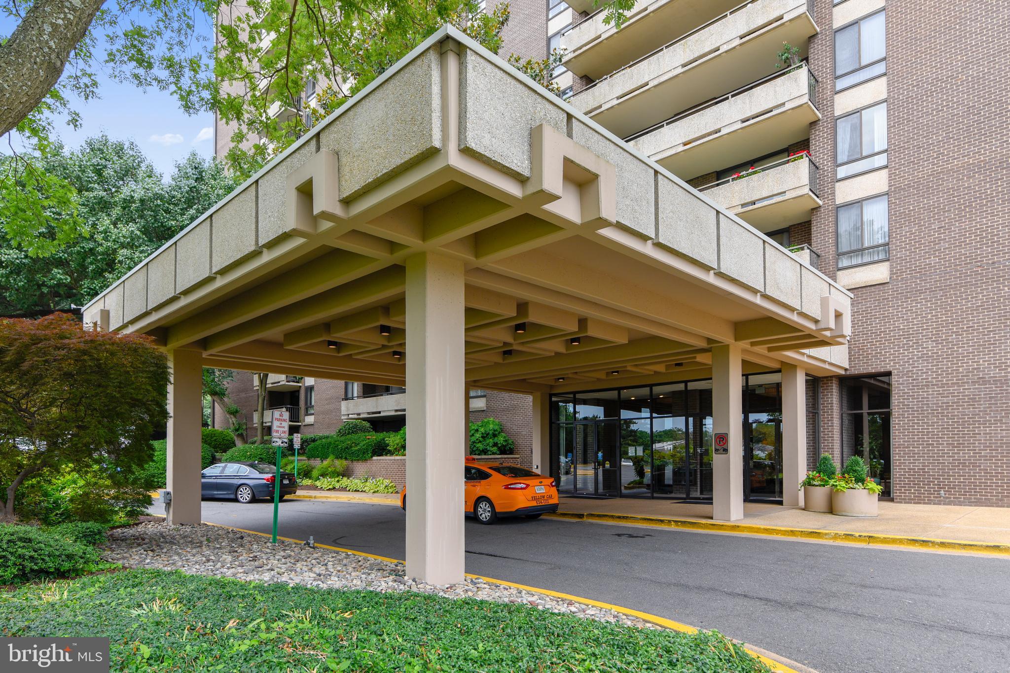 REGENCY AT MCLEAN - Residential Lease