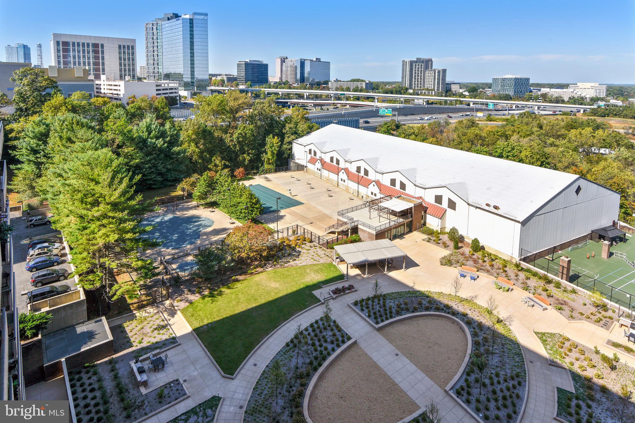 REGENCY AT MCLEAN - Residential Lease