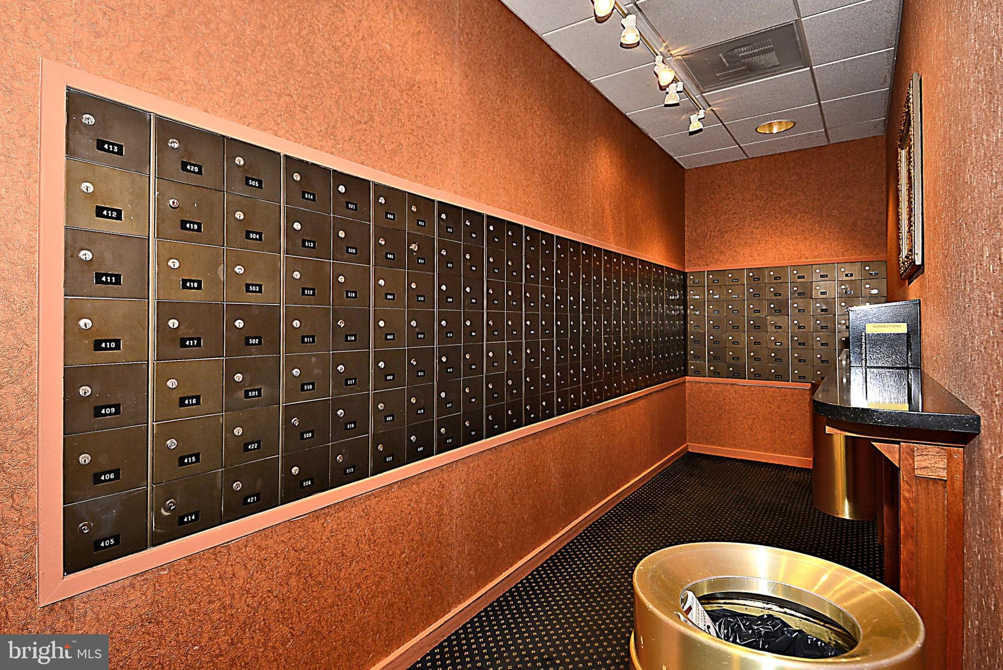 REGENCY AT MCLEAN - Residential Lease