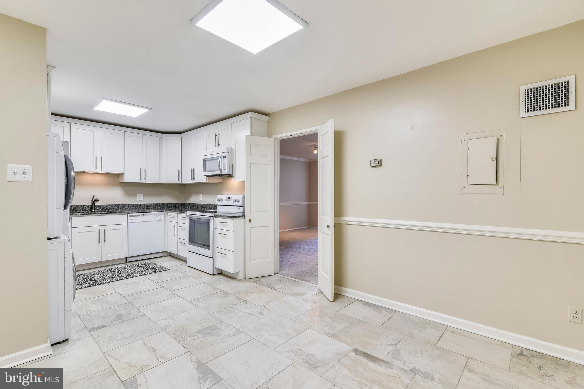 REGENCY AT MCLEAN - Residential Lease