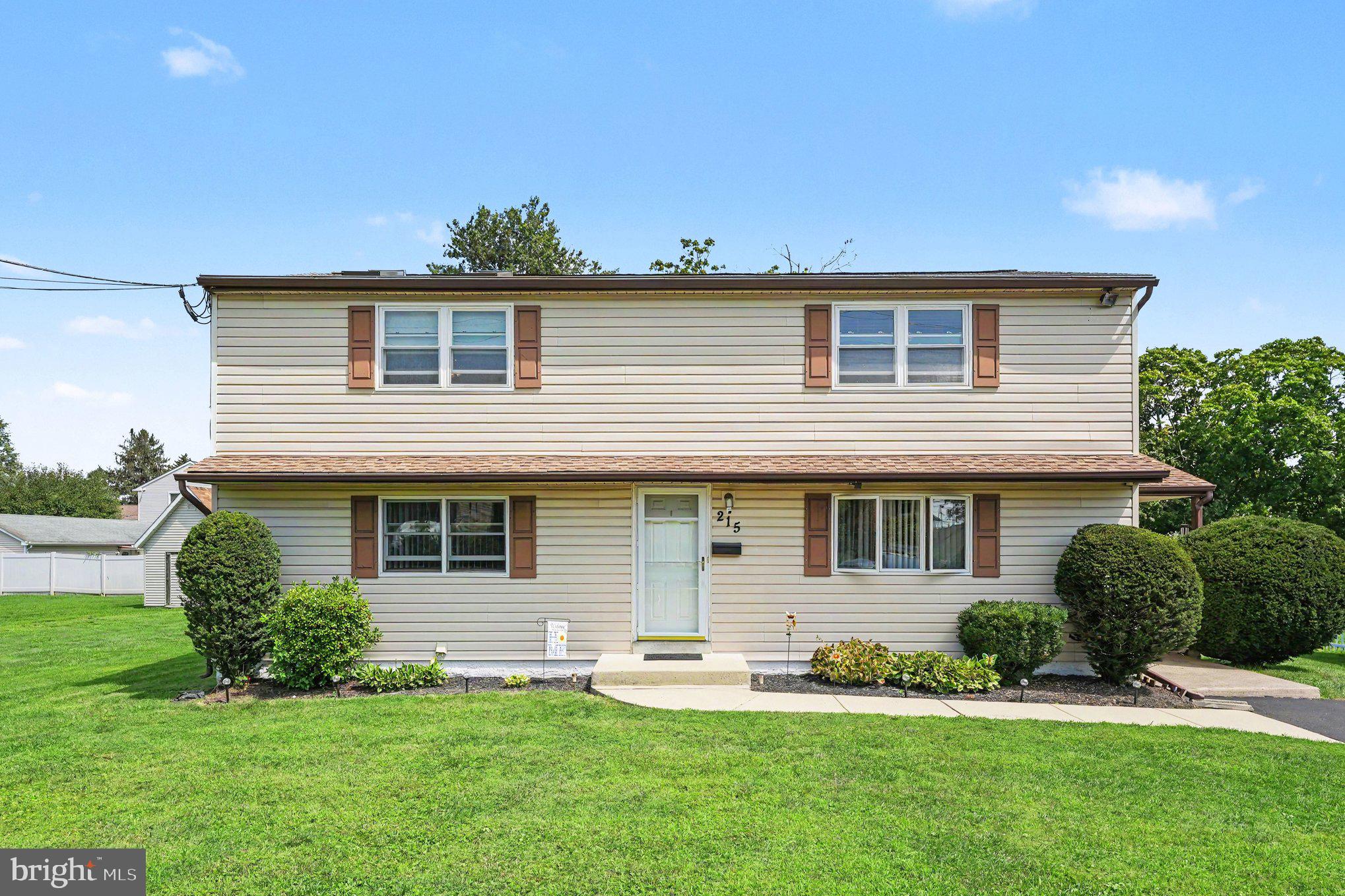 215 MAPLE STREET