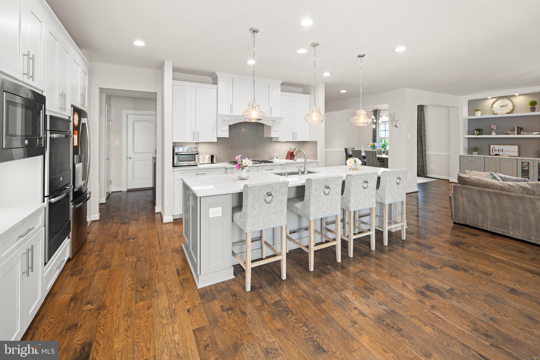 WOODSON SQUARE - Residential