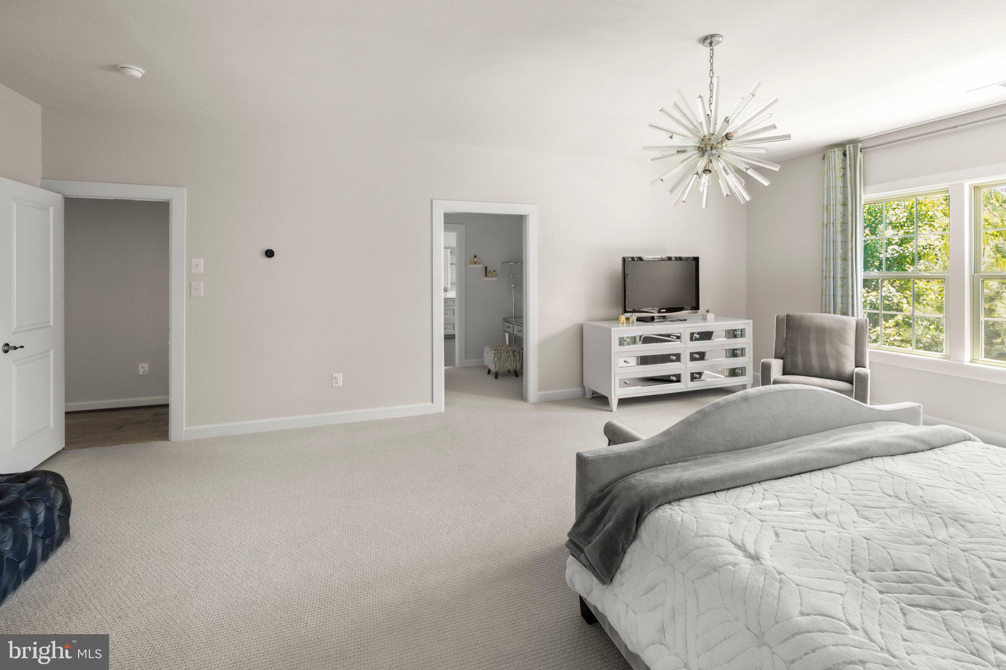 WOODSON SQUARE - Residential