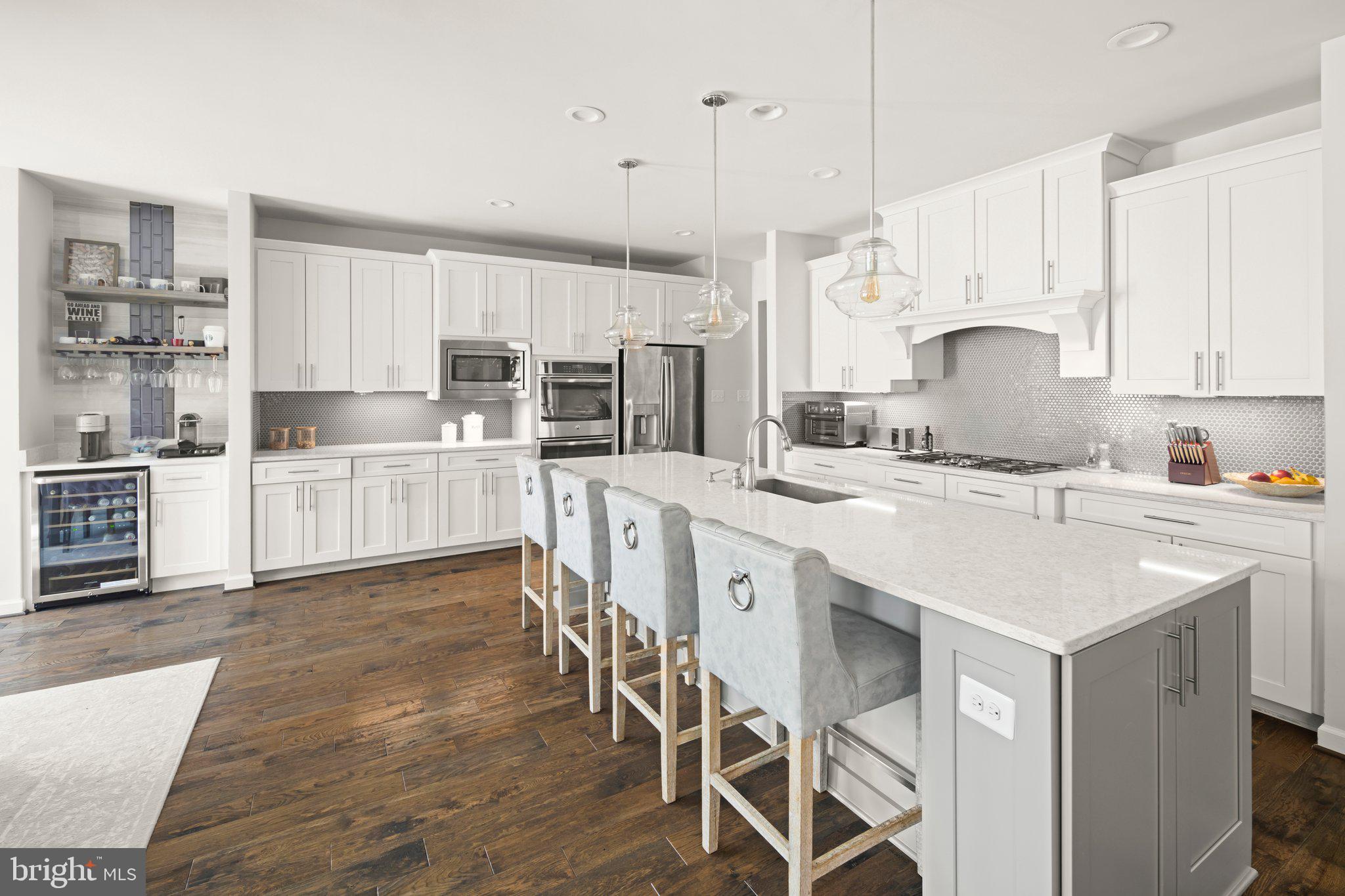 WOODSON SQUARE - Residential