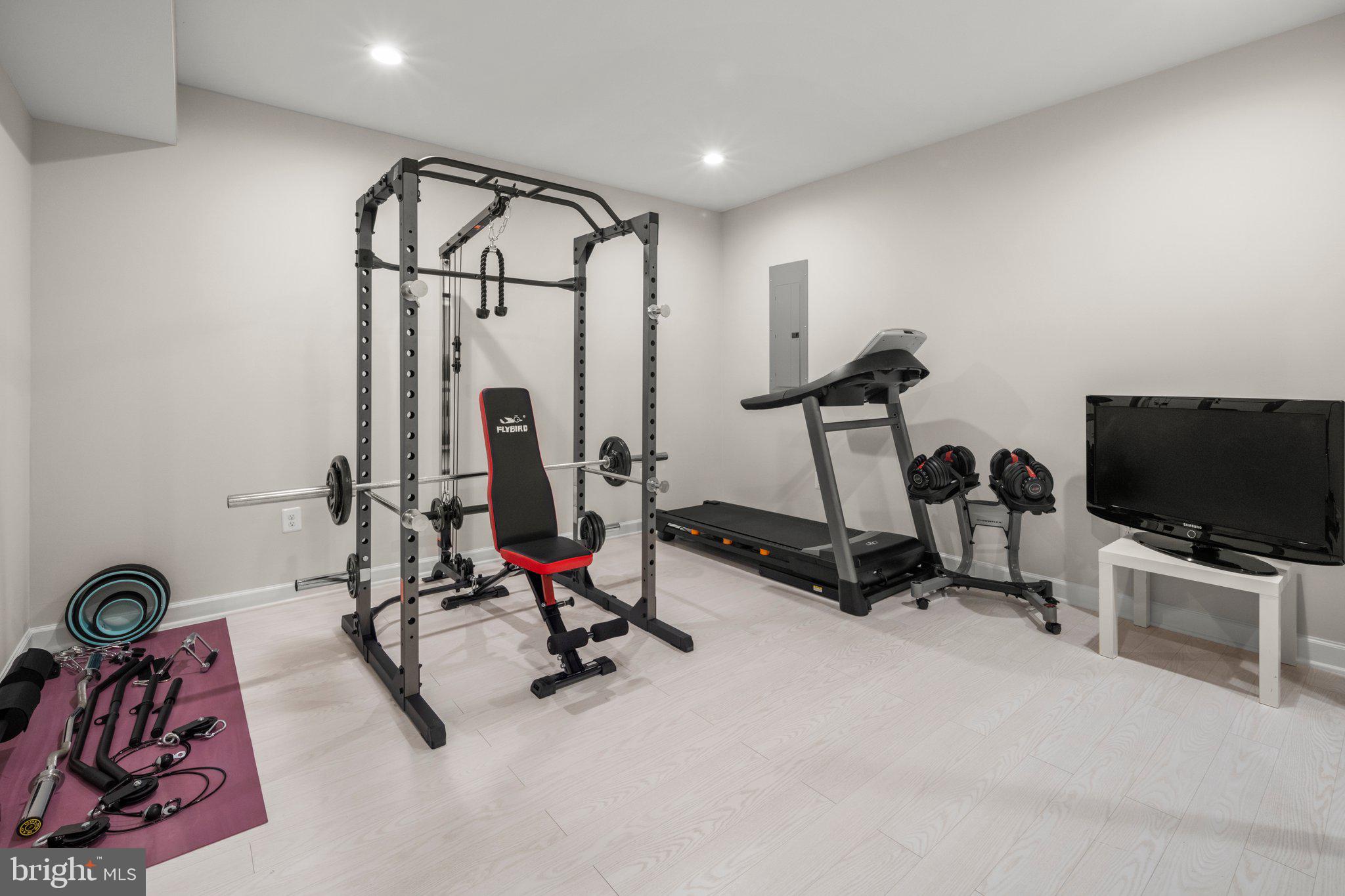 WOODSON SQUARE - Residential