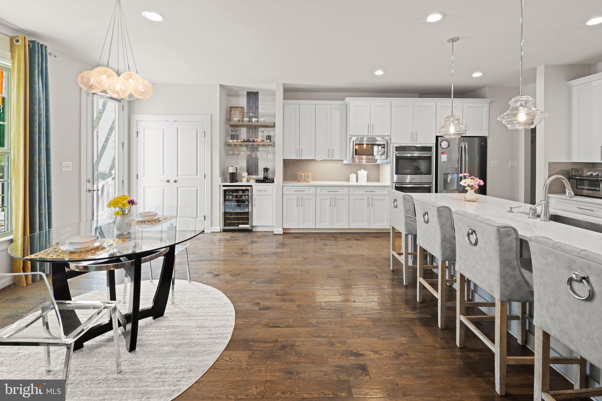 WOODSON SQUARE - Residential