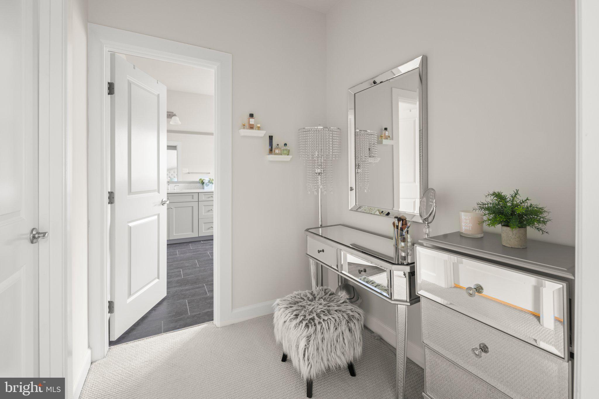 WOODSON SQUARE - Residential