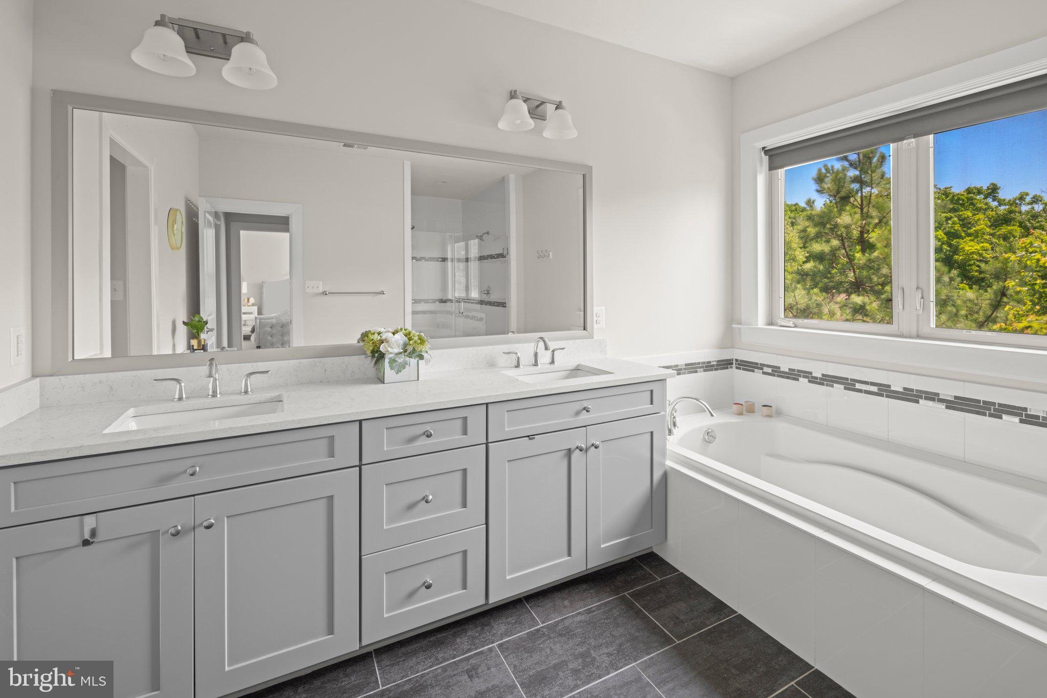 WOODSON SQUARE - Residential