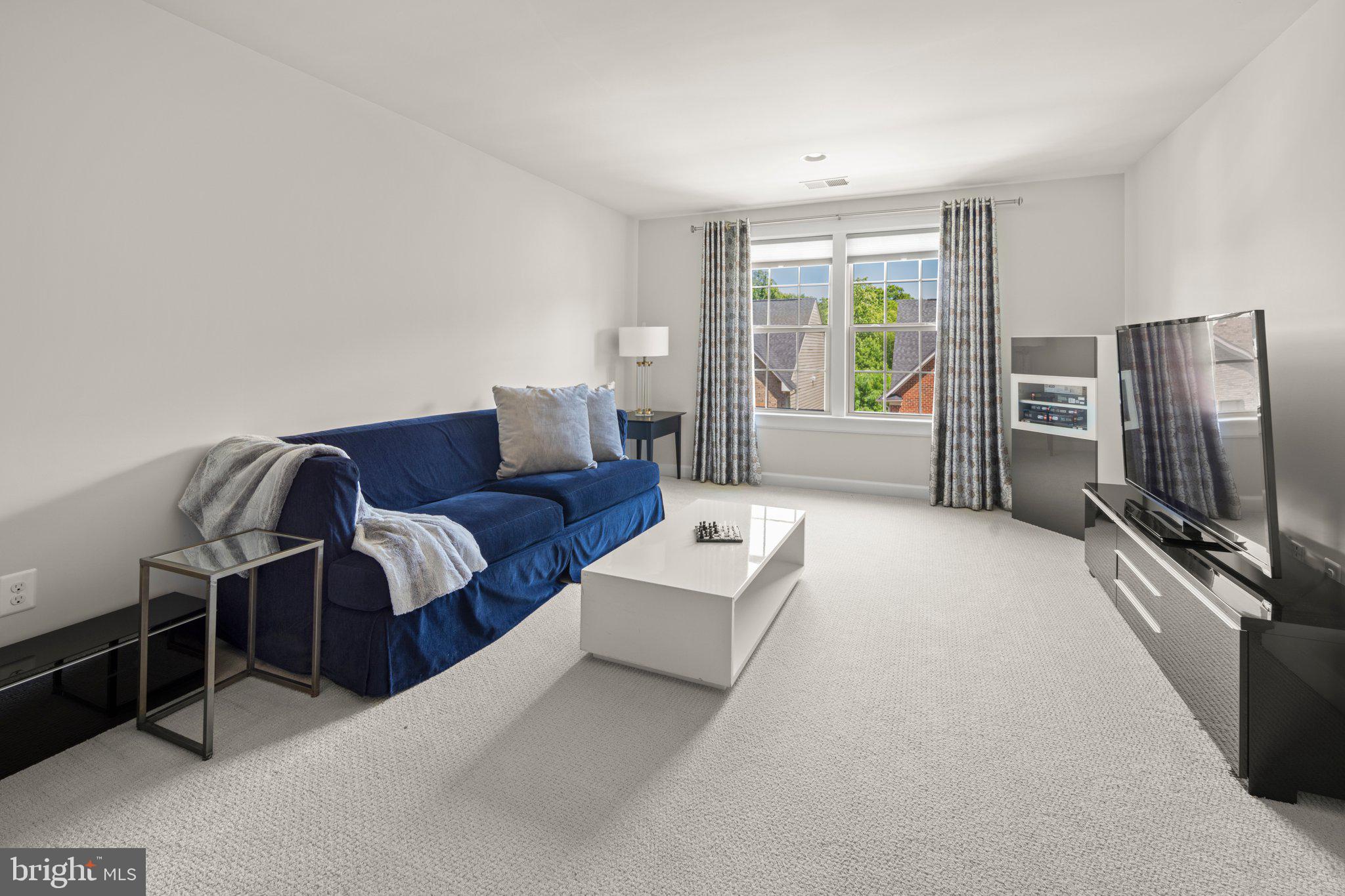 WOODSON SQUARE - Residential