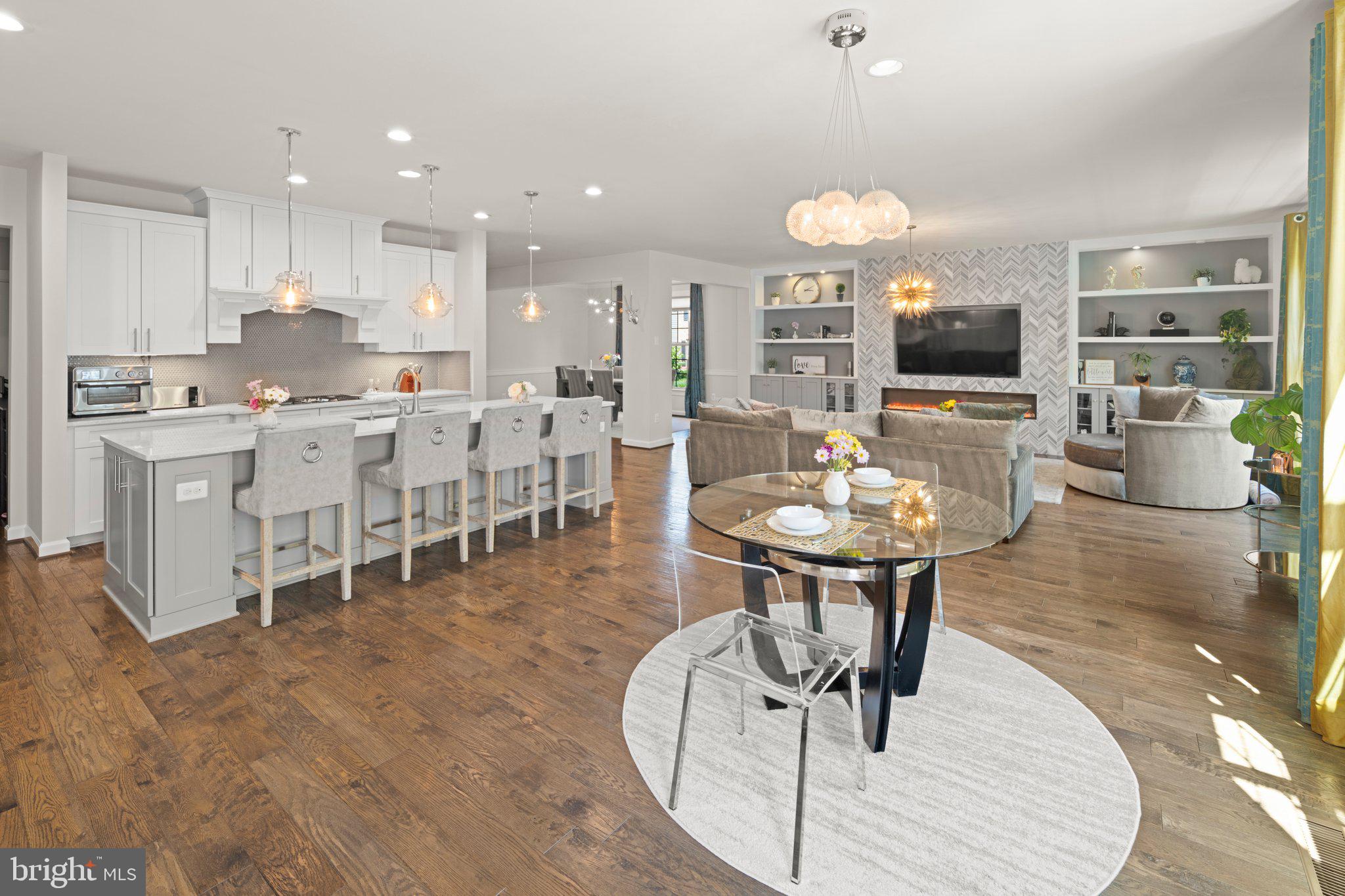 WOODSON SQUARE - Residential