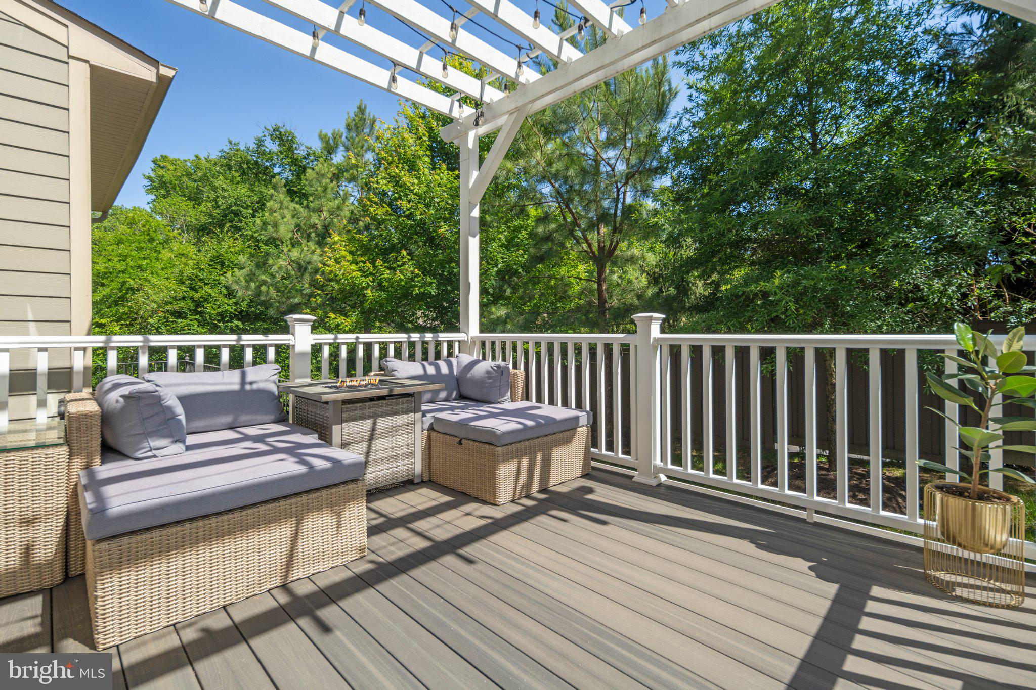 WOODSON SQUARE - Residential