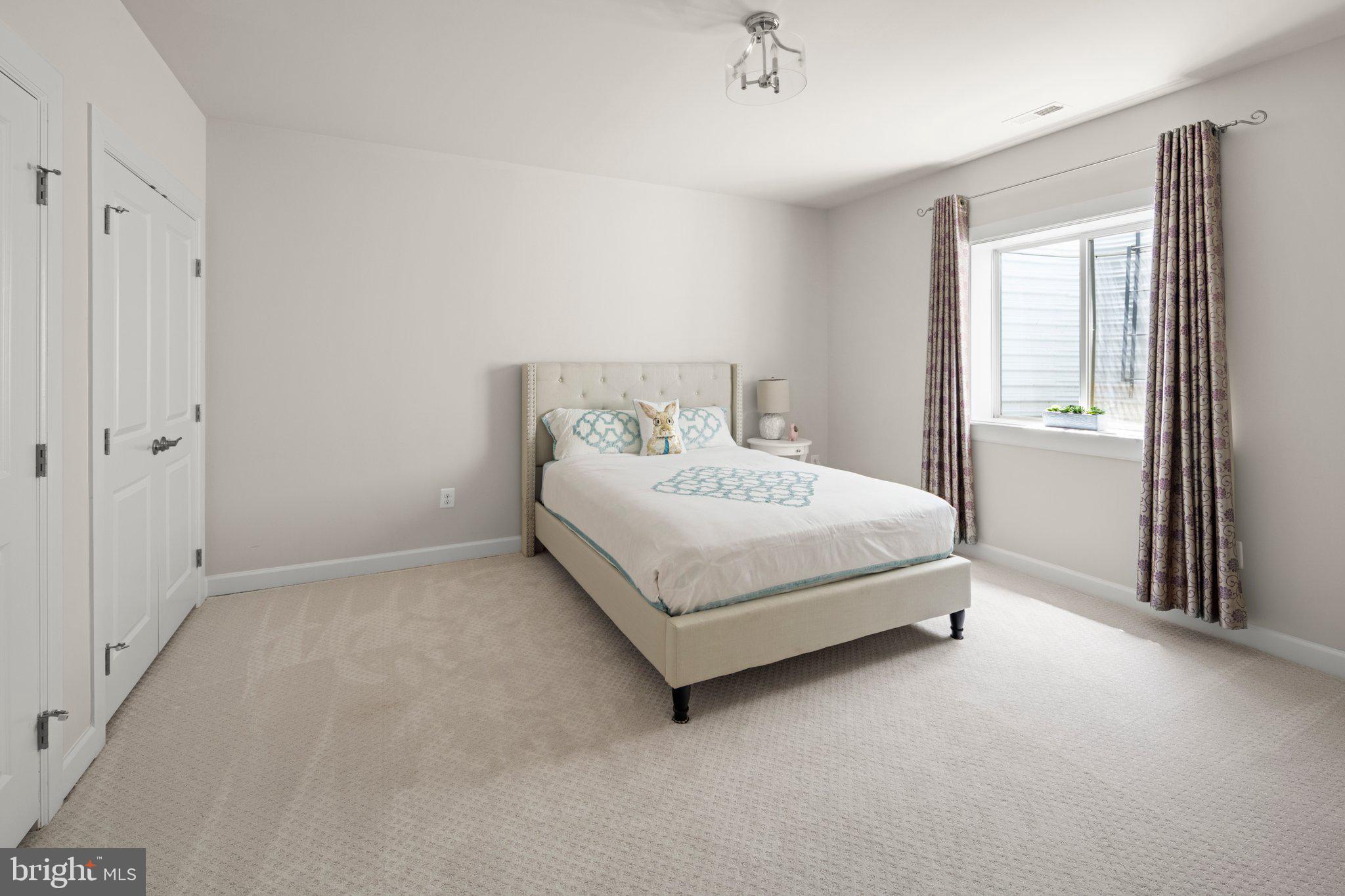 WOODSON SQUARE - Residential