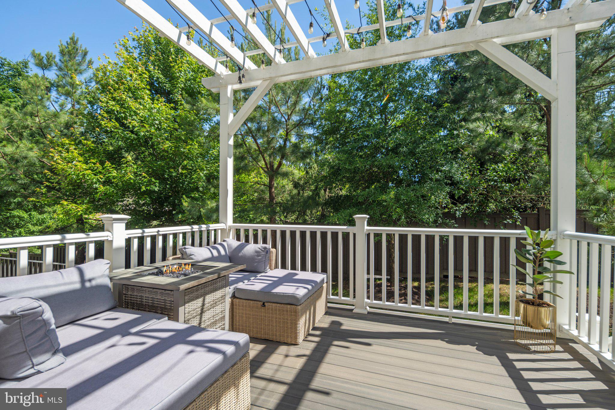 WOODSON SQUARE - Residential