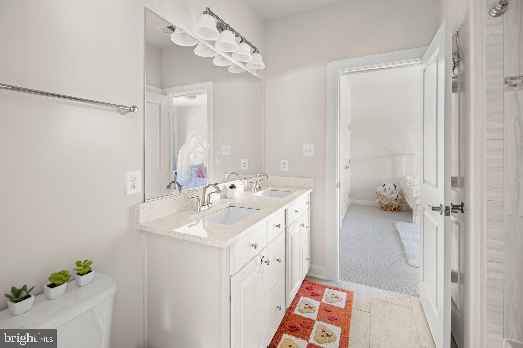 WOODSON SQUARE - Residential