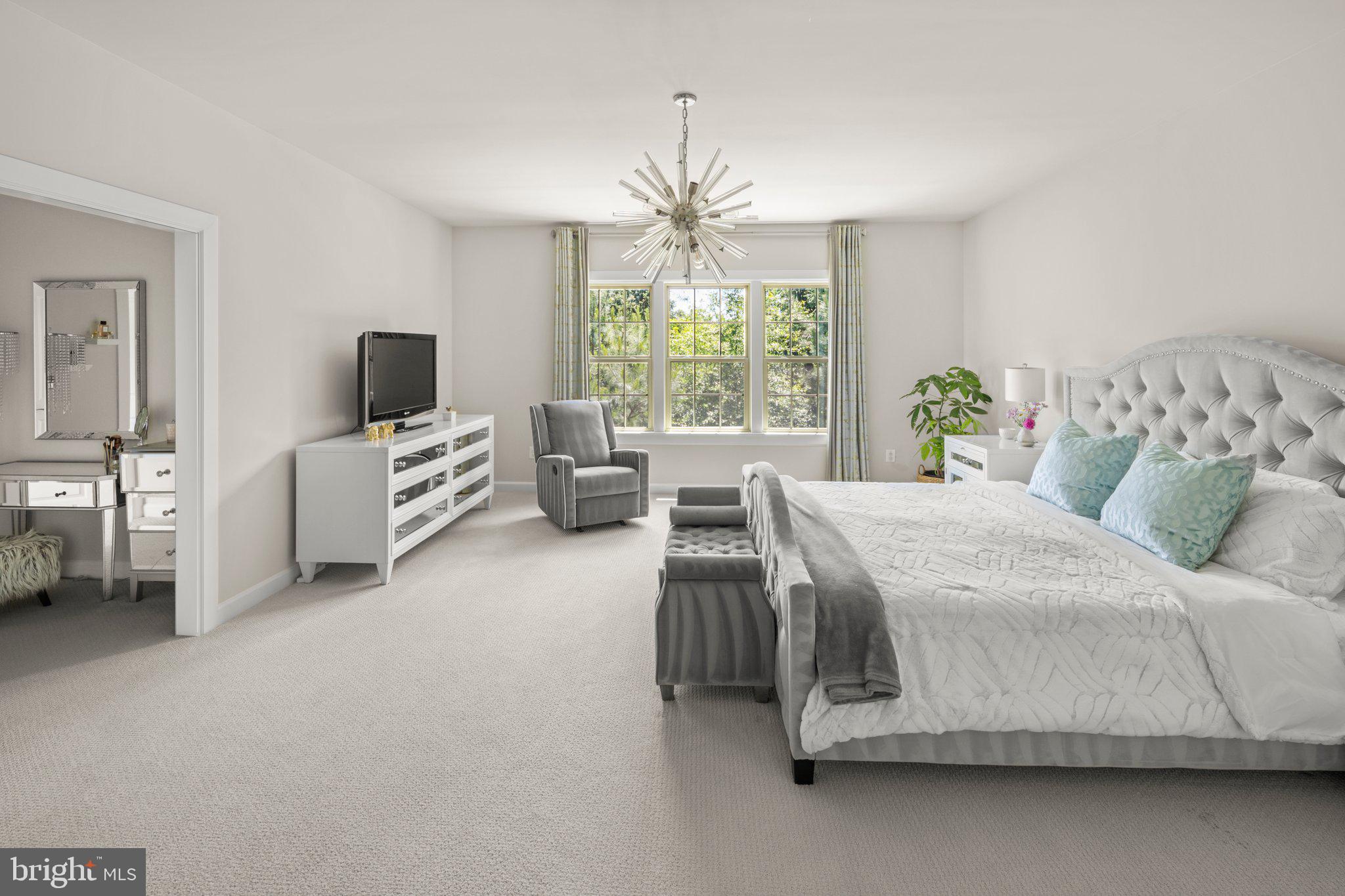 WOODSON SQUARE - Residential