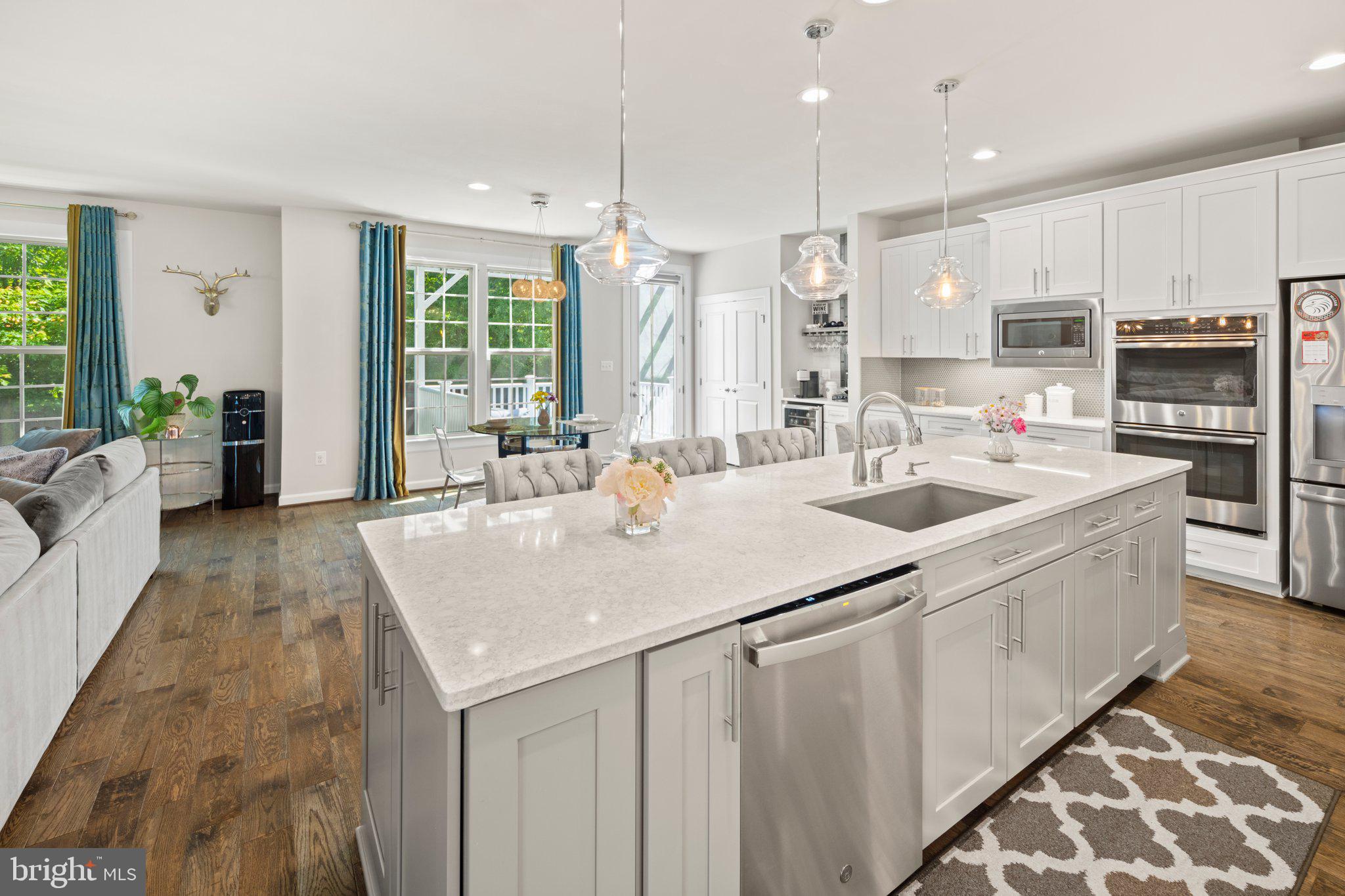 WOODSON SQUARE - Residential