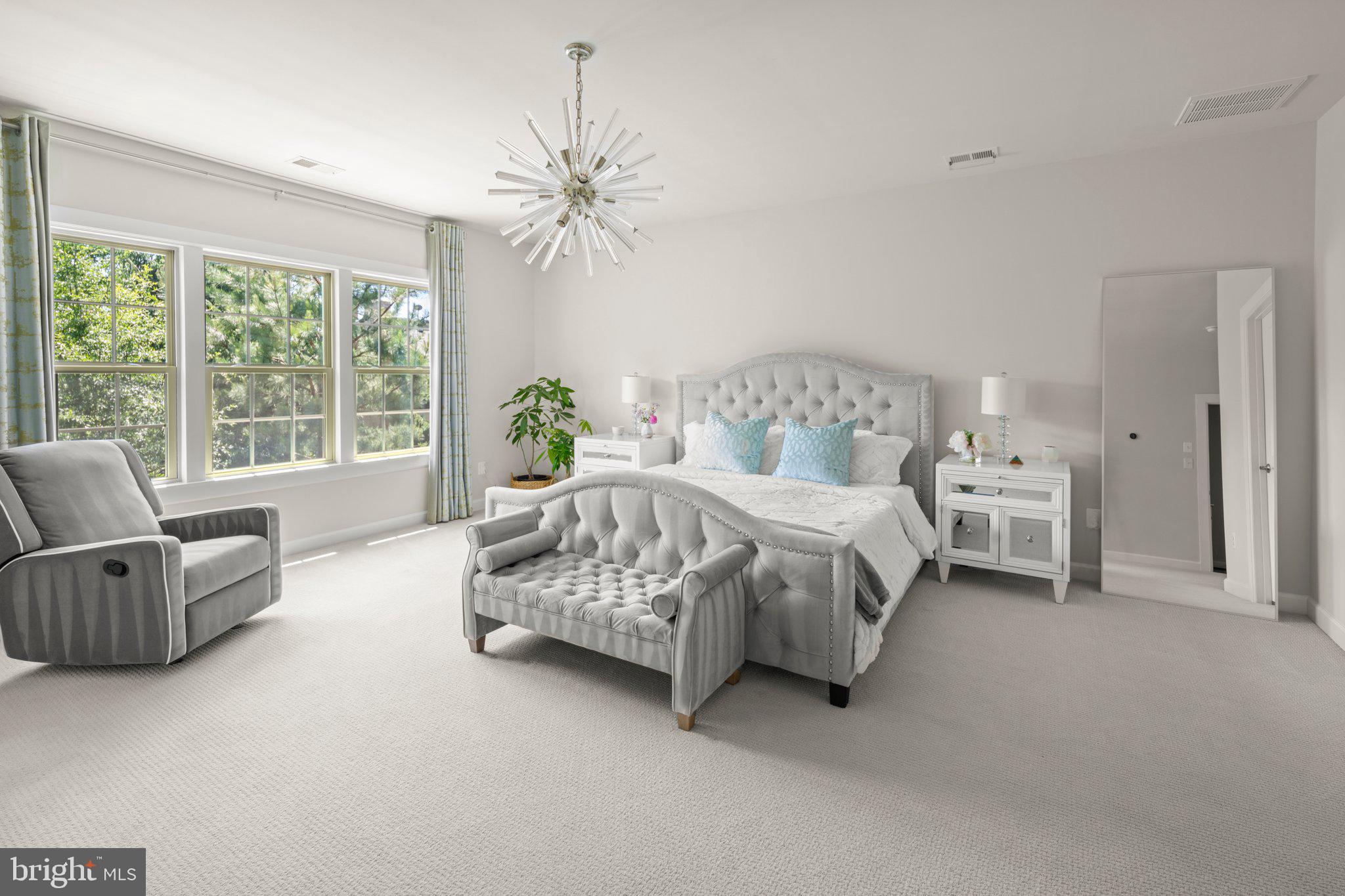 WOODSON SQUARE - Residential