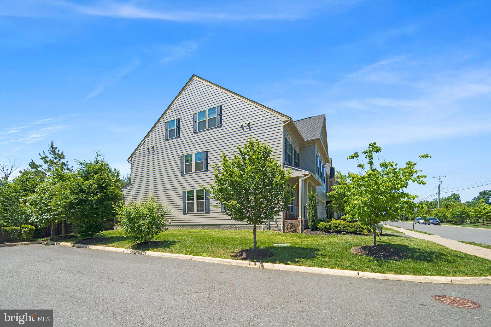 WOODSON SQUARE - Residential